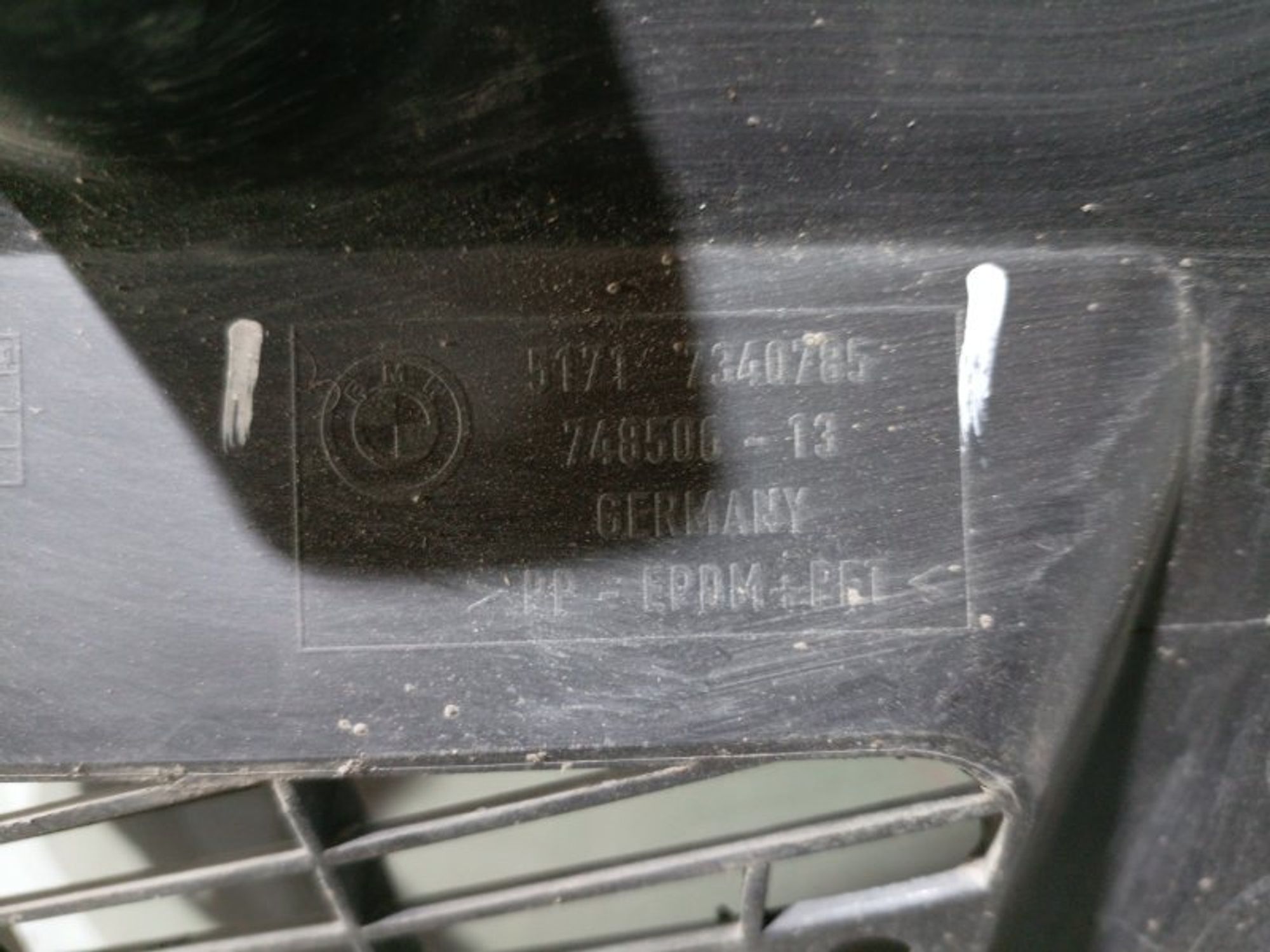 https://ycs.partsauto.market/partsauto-images/thmbs/dc0eef04b6e03176379763a38d44e994/ed47fa77cf8ee29e6834b999cee7d38a/bd2548c5b79ef9aeaa3121f487c9f7a4.jpg