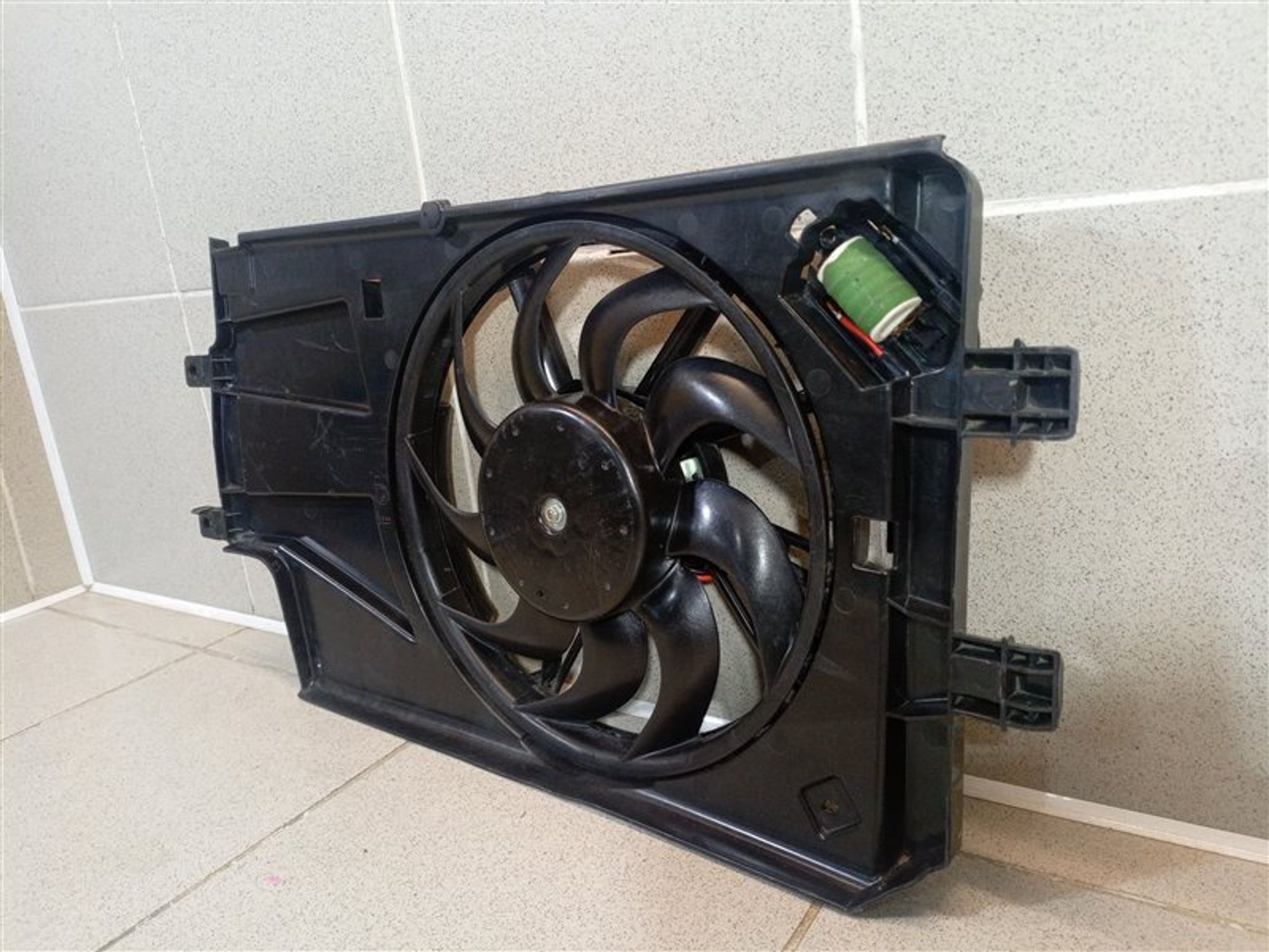 https://ycs.partsauto.market/partsauto-images/thmbs/dc0eef04b6e03176379763a38d44e994/f17808dc80ca255c209baac7124473be/ea8125729eb216237fb617b397177221.jpg