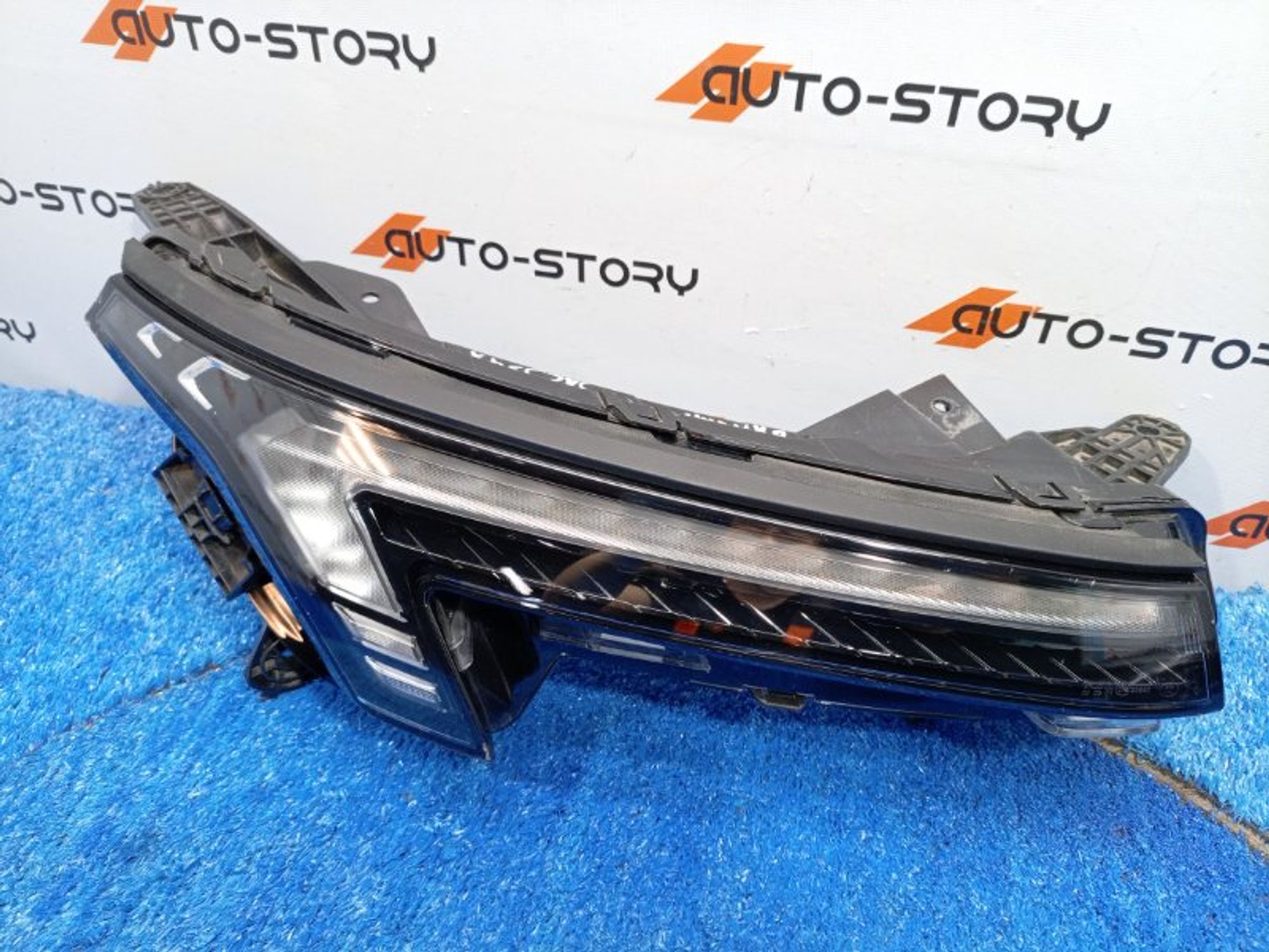 https://ycs.partsauto.market/partsauto-images/thmbs/dc0eef04b6e03176379763a38d44e994/f3fd1231964be7f66d532d86ec0e9b5b/b39d3eb3b6c2c0327cafaad4bae2f408.jpg