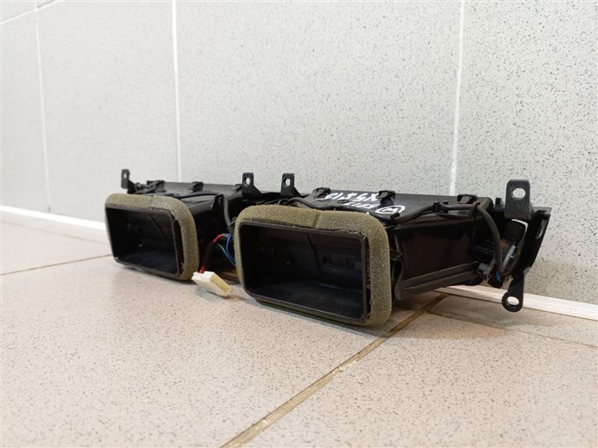 https://ycs.partsauto.market/partsauto-images/thmbs/dc0eef04b6e03176379763a38d44e994/f73dfe0b7e71c42be6becf3695d3e850/40cce6d72c9a691cf0577cfda6de83bc.jpg