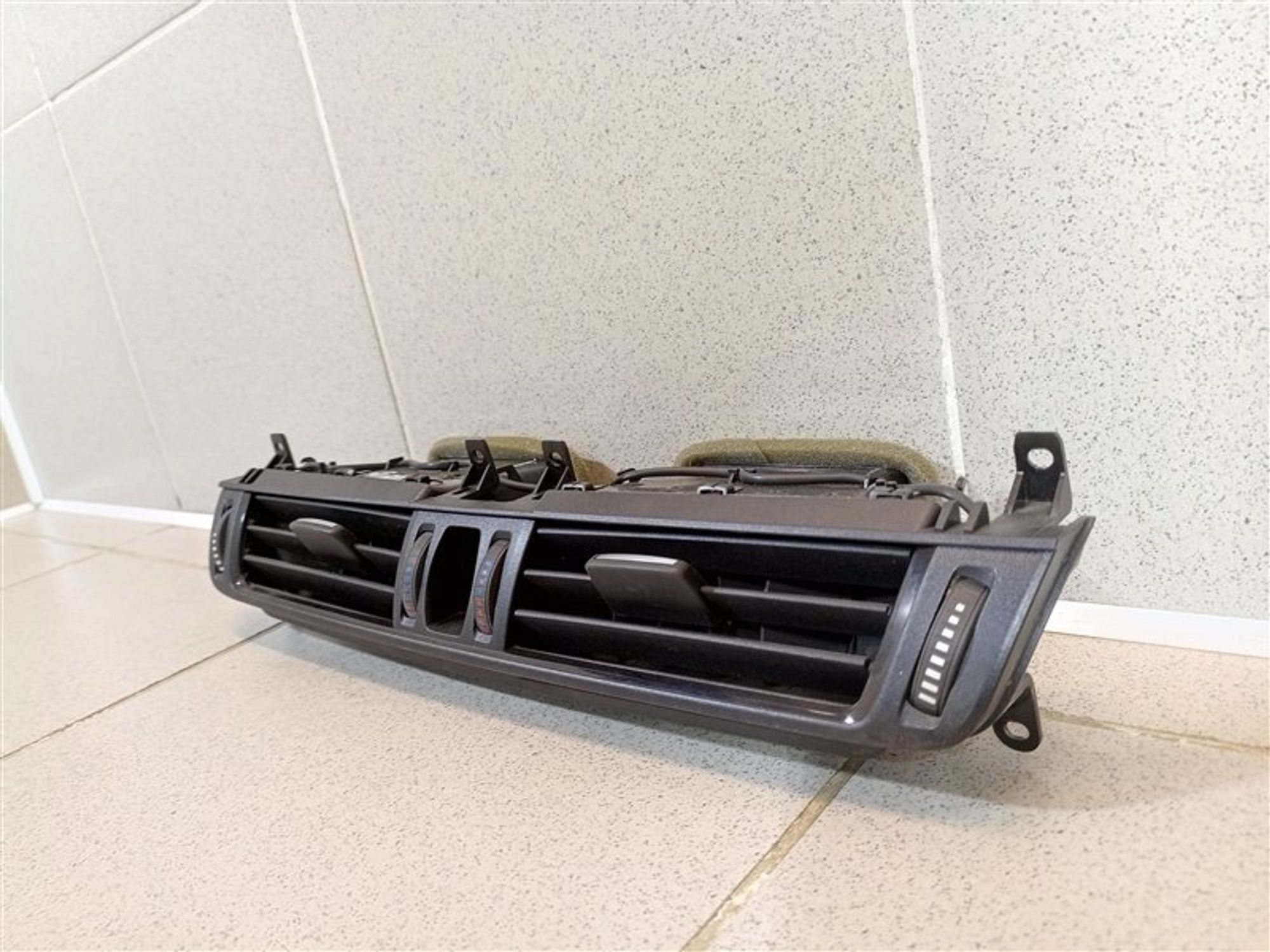 https://ycs.partsauto.market/partsauto-images/thmbs/dc0eef04b6e03176379763a38d44e994/f73dfe0b7e71c42be6becf3695d3e850/53263bdc552cc5d1b96365831b7995da.jpg