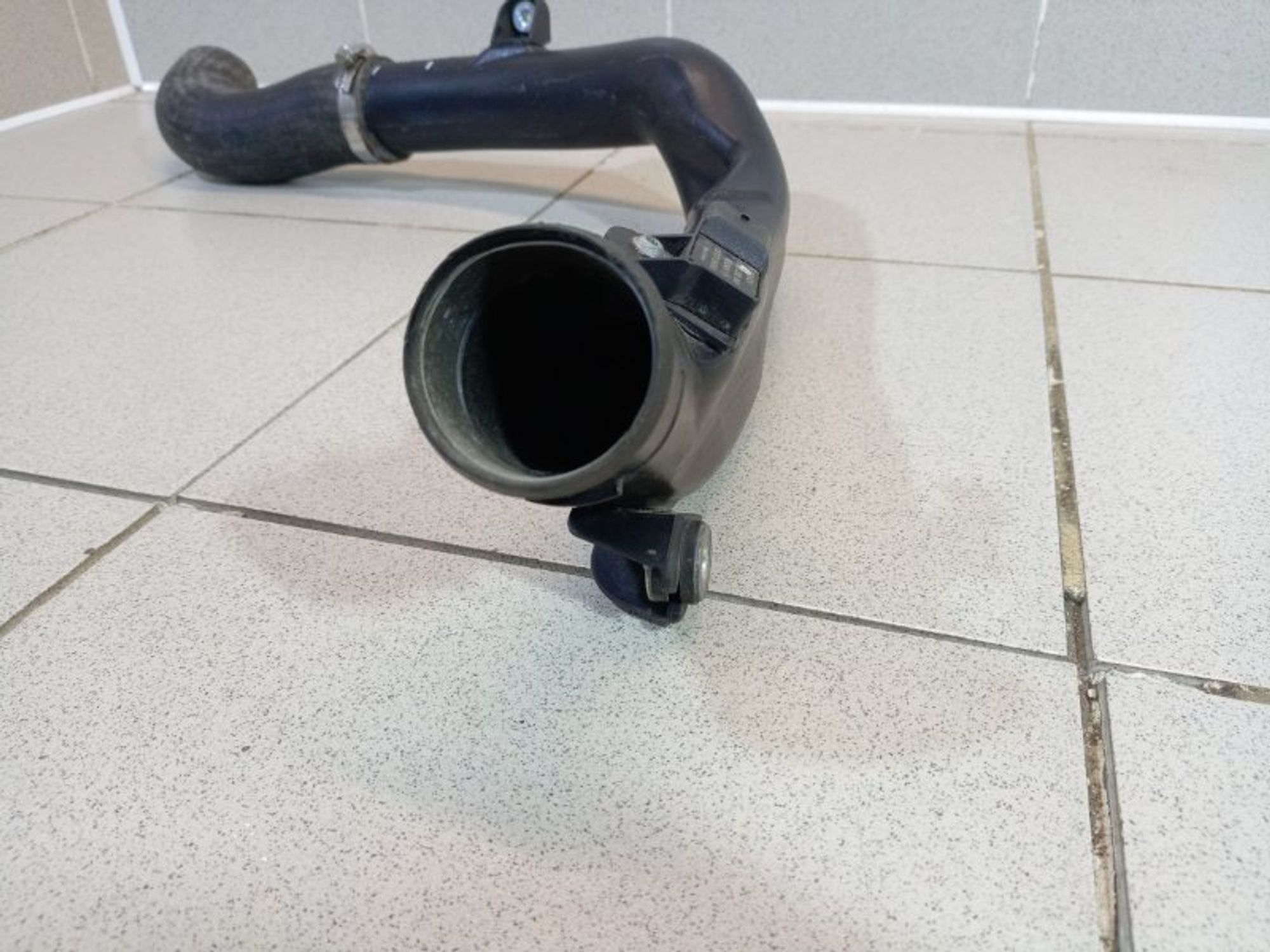 https://ycs.partsauto.market/partsauto-images/thmbs/dc0eef04b6e03176379763a38d44e994/fa5d9e96681d92010b1c2a1c408755a6/f4182bb66426d08ba7194ccd5cbf77d3.jpg