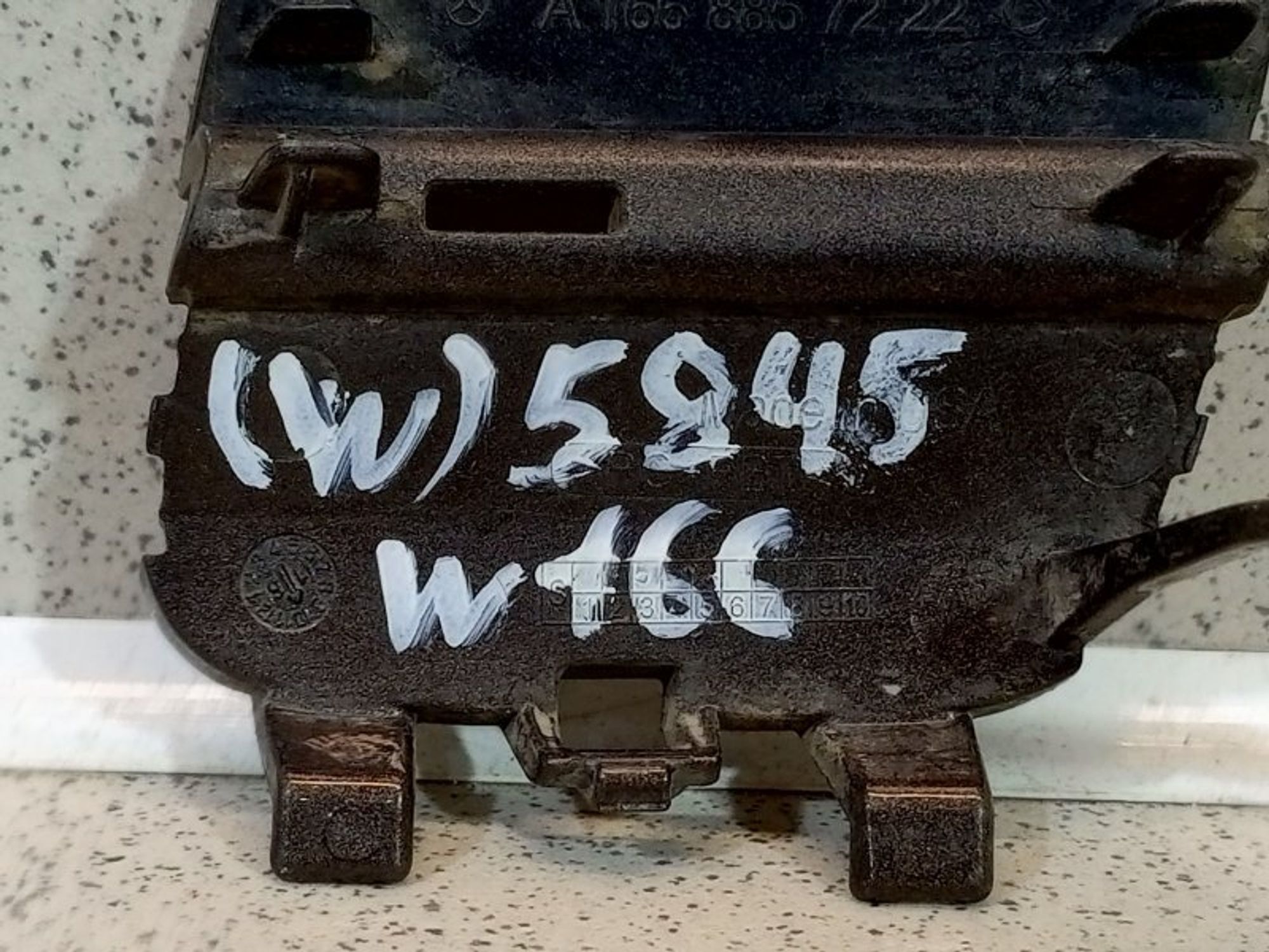 https://ycs.partsauto.market/partsauto-images/thmbs/dc0eef04b6e03176379763a38d44e994/fcfa8e95a72123f0cb93d81d5c11cf00/a41c0a2a6c55484dbab19f7be33dad83.jpg