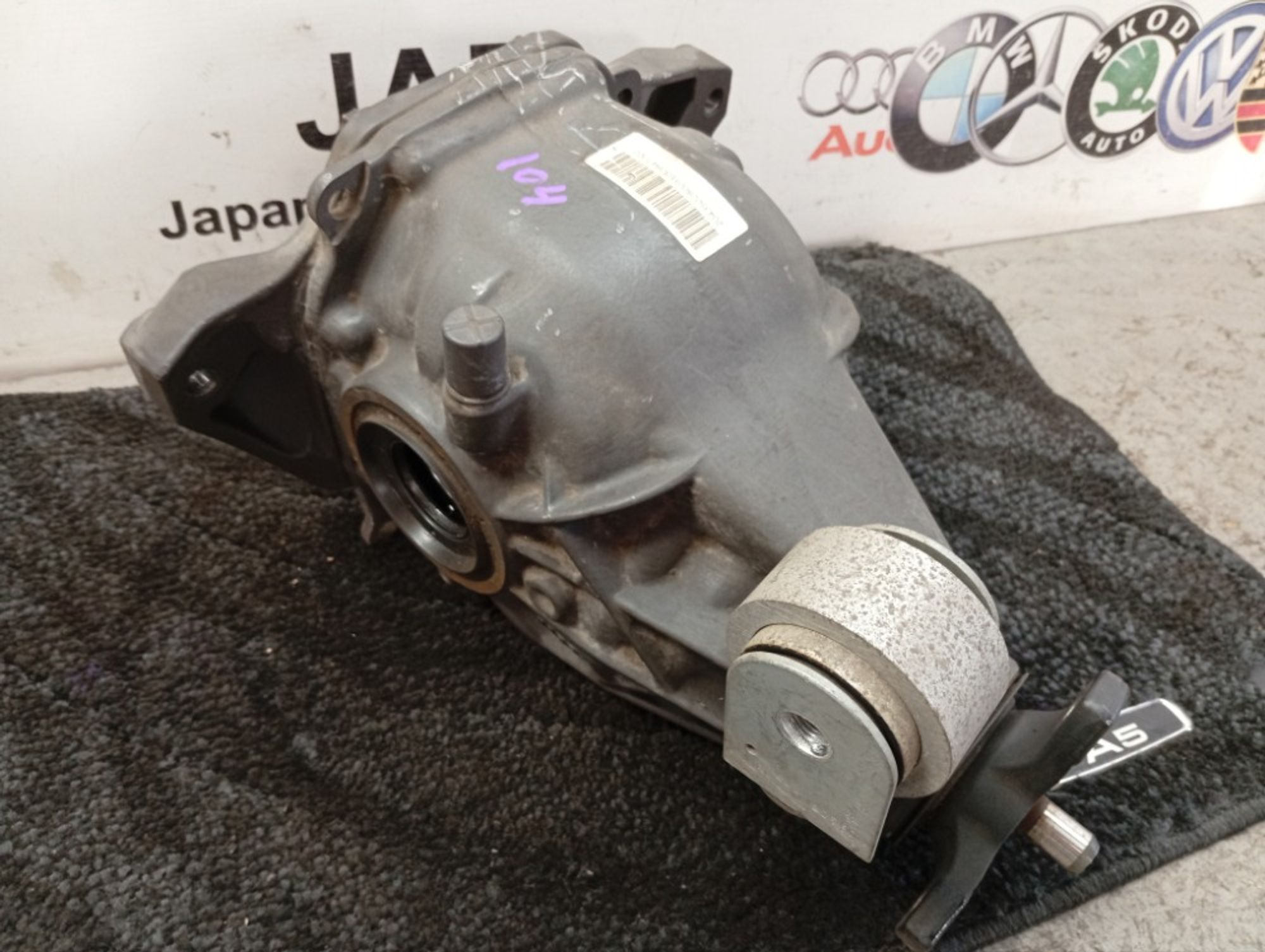 https://ycs.partsauto.market/partsauto-images/thmbs/dcfd8473e890d2b83921b2200c93d598/db0f12a1598923f9b0eab3c3ec365b93/033583e76fb7c95ab46512025676dd26.jpg