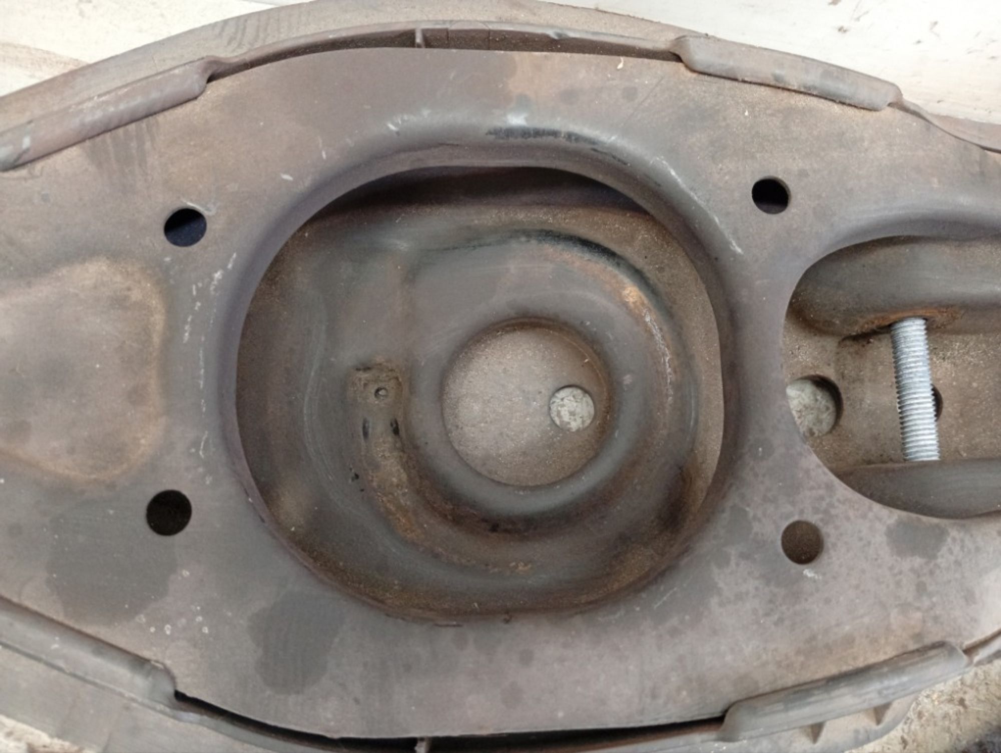 https://ycs.partsauto.market/partsauto-images/thmbs/dcfd8473e890d2b83921b2200c93d598/ed3531a860ef2e1c24ef302d8d3e0afb/06870a98877bc18297a5f3b69eac9435.jpg
