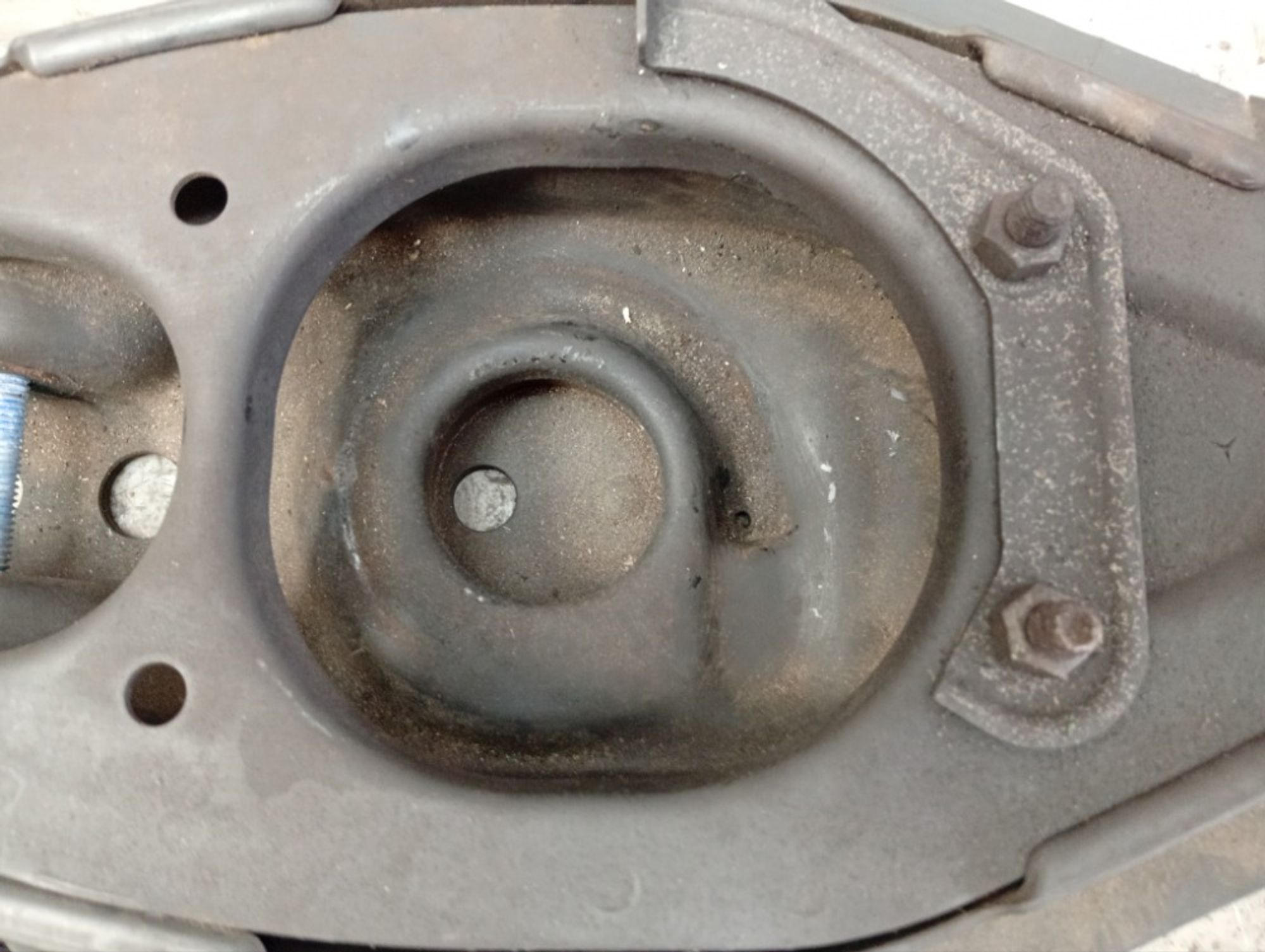https://ycs.partsauto.market/partsauto-images/thmbs/dcfd8473e890d2b83921b2200c93d598/ed3531a860ef2e1c24ef302d8d3e0afb/60633e8ae90b0fcb05841cfec8568bc4.jpg