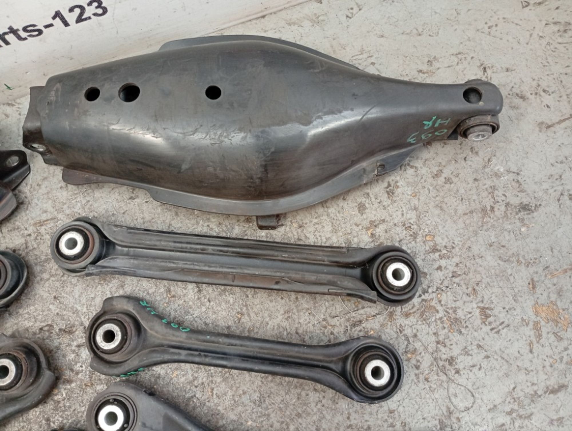 https://ycs.partsauto.market/partsauto-images/thmbs/dcfd8473e890d2b83921b2200c93d598/ed3531a860ef2e1c24ef302d8d3e0afb/778944ae94c1e3ce570487da090d0844.jpg
