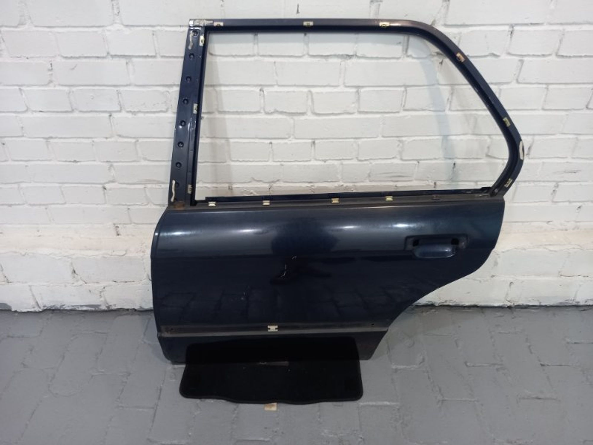 https://ycs.partsauto.market/partsauto-images/thmbs/dfe2081ca5b3f44f59a6b3e5bf328c22/128a9ca8d0a3d878b0b006d75b86b32a/83fe19e185184023ef14379521b7a3cf.jpg