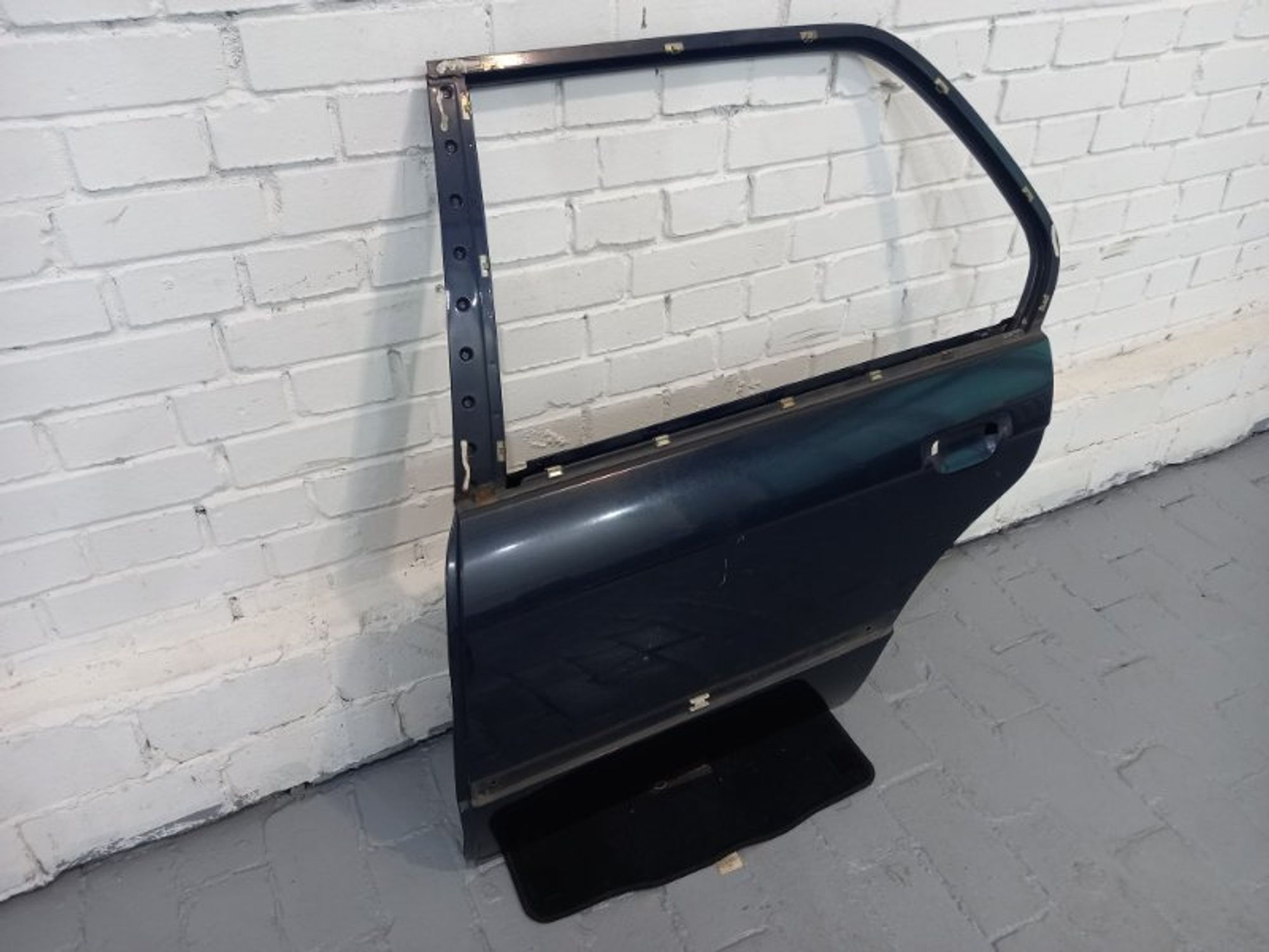 https://ycs.partsauto.market/partsauto-images/thmbs/dfe2081ca5b3f44f59a6b3e5bf328c22/128a9ca8d0a3d878b0b006d75b86b32a/ae8ee1e09e6a91e73476abda317d7c52.jpg