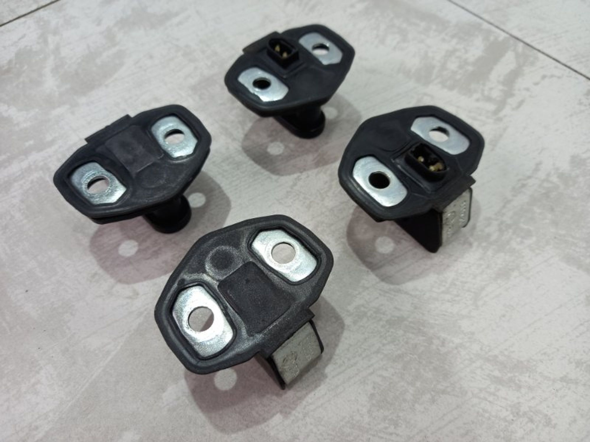 https://ycs.partsauto.market/partsauto-images/thmbs/dfe2081ca5b3f44f59a6b3e5bf328c22/83b7b54cf1fe423c72ddde2f5817d8a1/9ec68b570e7b87d7f5c287266a6faf10.jpg