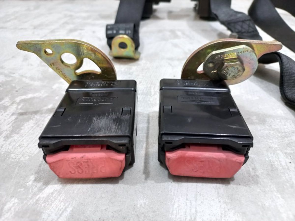 https://ycs.partsauto.market/partsauto-images/thmbs/dfe2081ca5b3f44f59a6b3e5bf328c22/96279278af04d9117b44edd9e785f6c2/92a46c68e0a2aede455be223d586c230.jpg