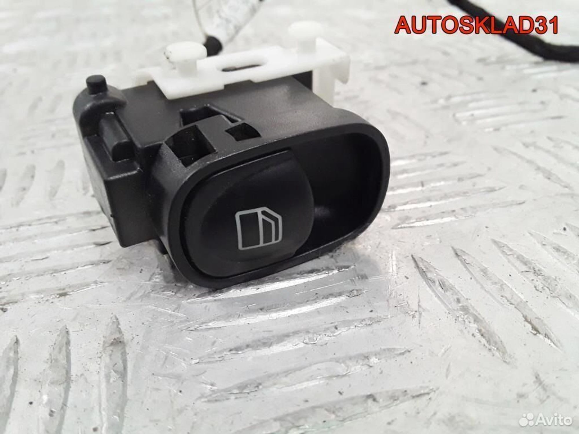 Кнопка стеклоподъемника Mercedes W203 A2038200210, 600 рублей, Дубовое