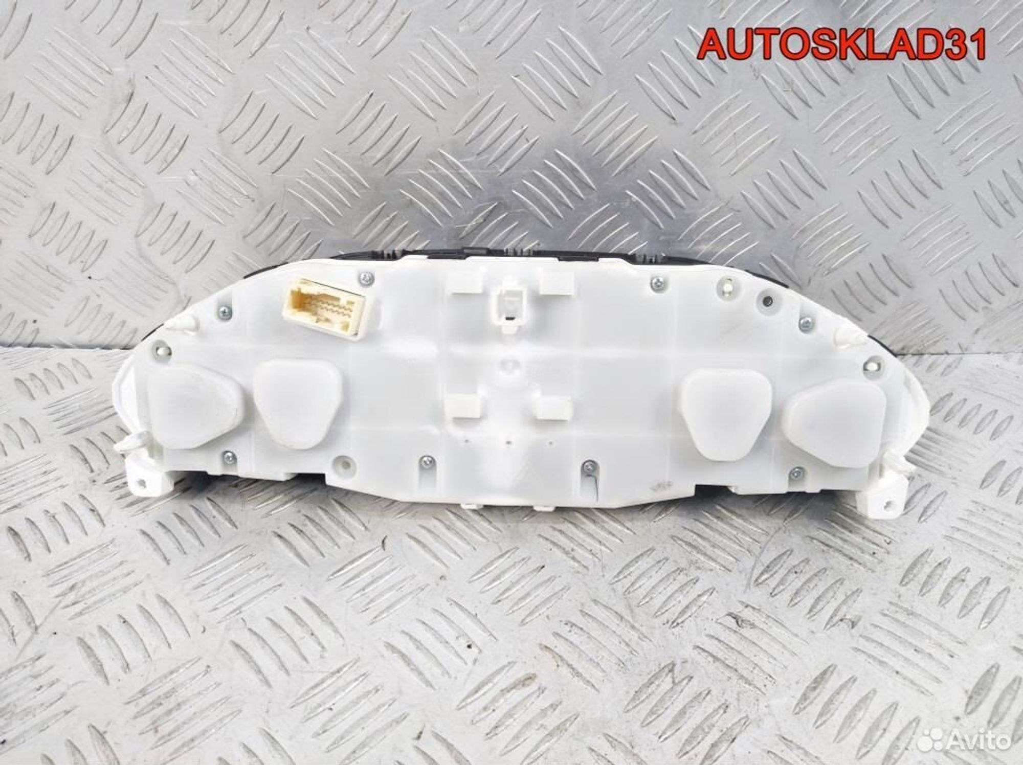 Панель приборов Peugeot 208 981384878001 Бензин, 8100 рублей, Дубовое