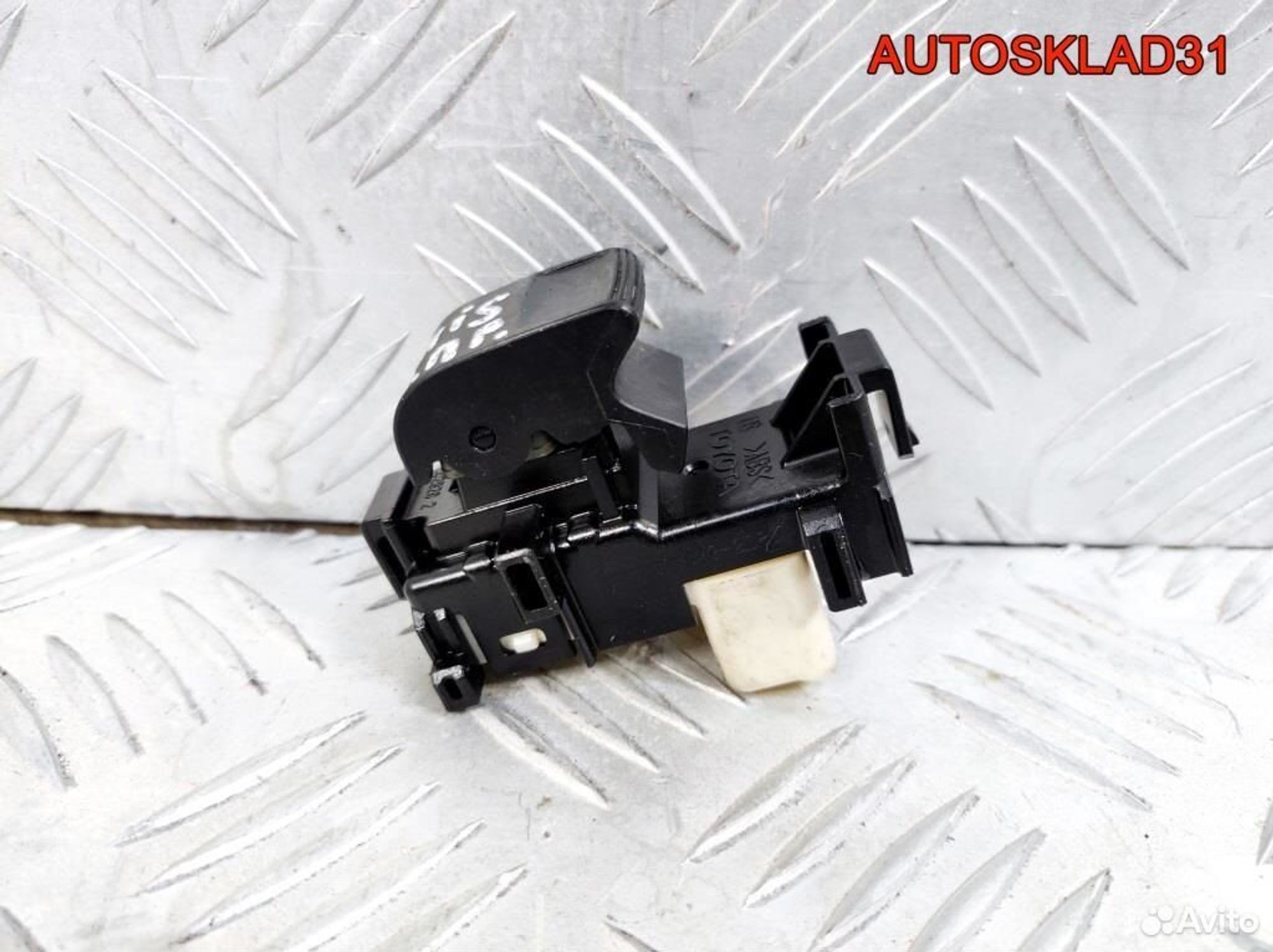 Кнопка стеклоподъемника Toyota Yaris 8481052030, 600 рублей, Дубовое