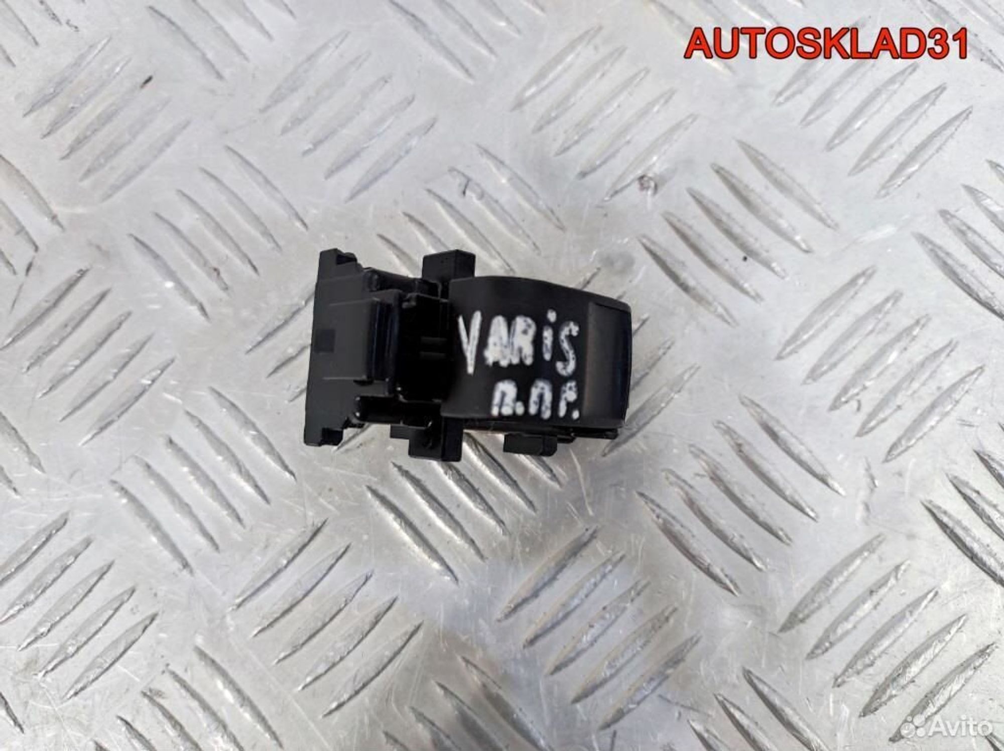 Кнопка стеклоподъемника Toyota Yaris 8481052030, 600 рублей, Дубовое