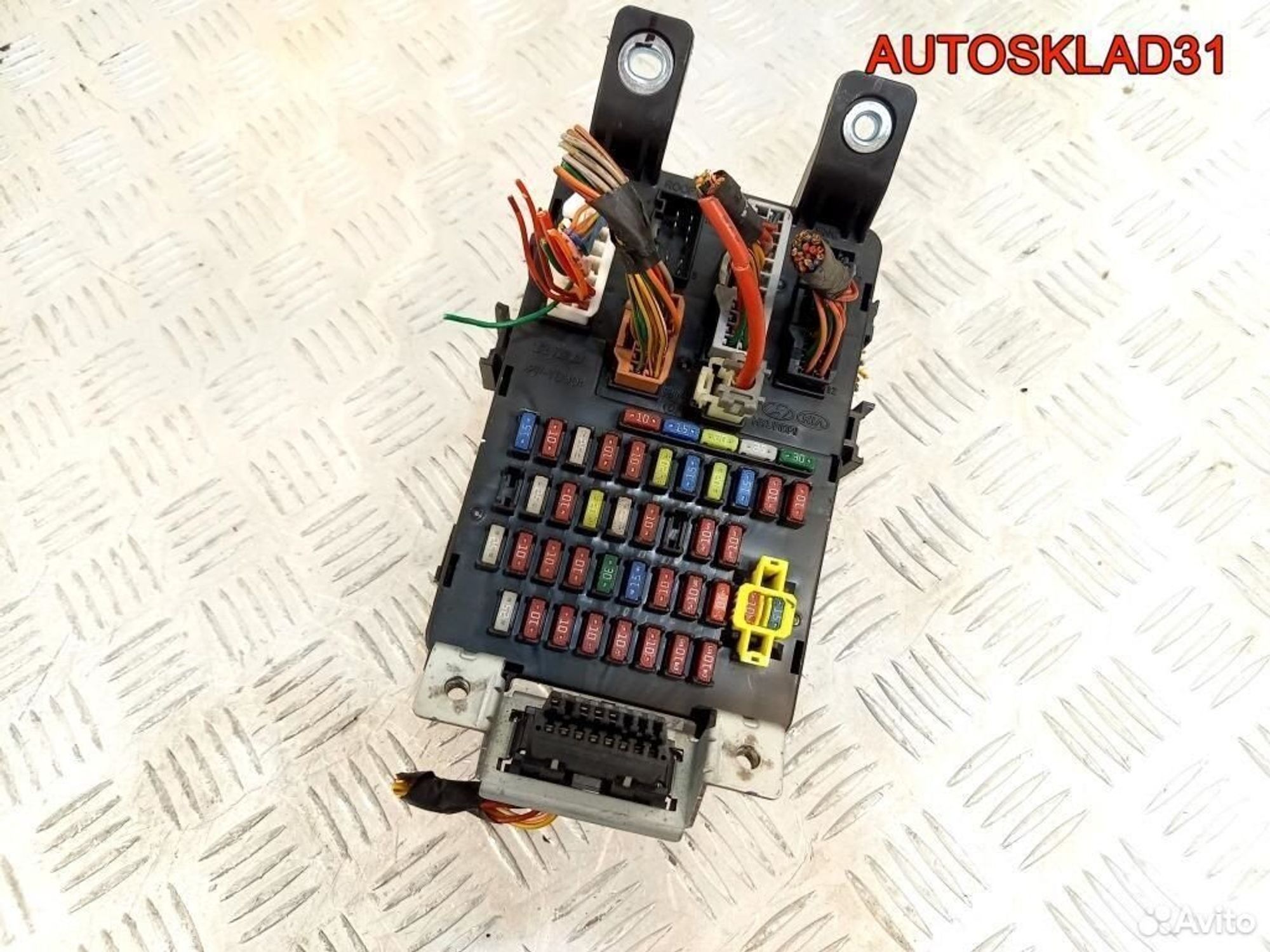 Блок предохранителей Kia Rio 919501G010, 1700 рублей, Дубовое