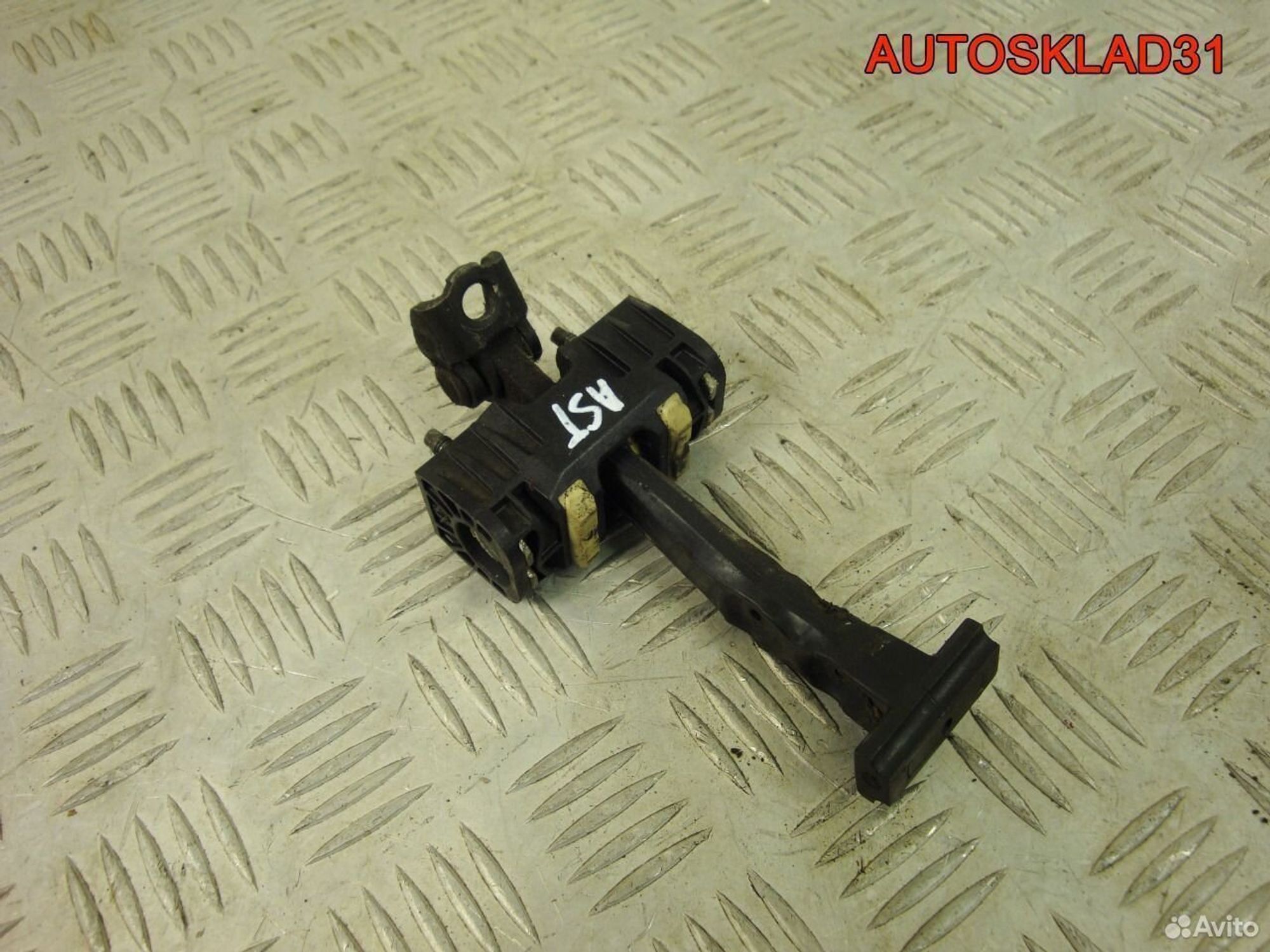 Ограничитель двери задней Opel Astra H, 600 рублей, Дубовое