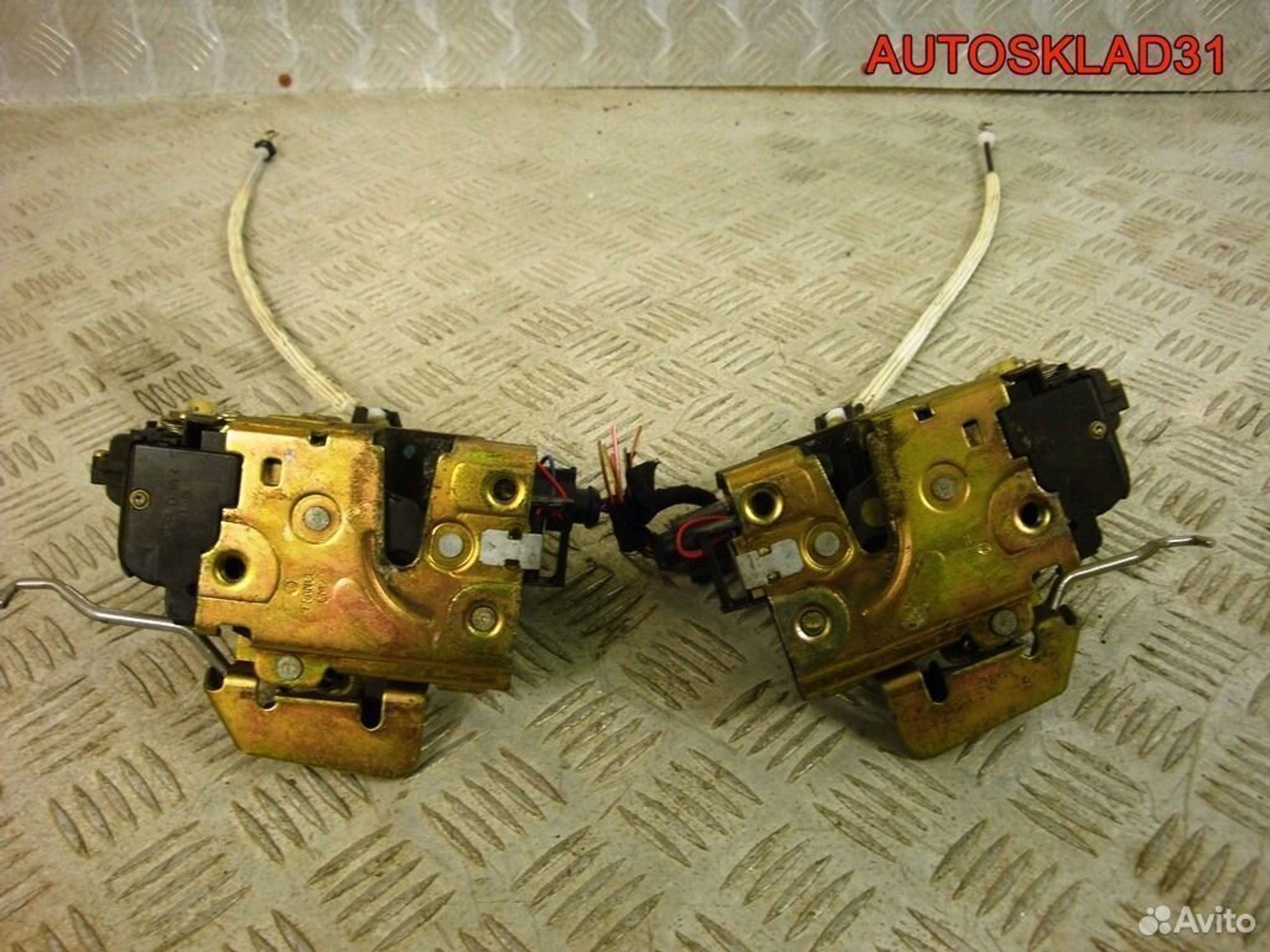 Замок двери передней левой Audi A6 C5 4В1837015G, 3700 рублей, Дубовое