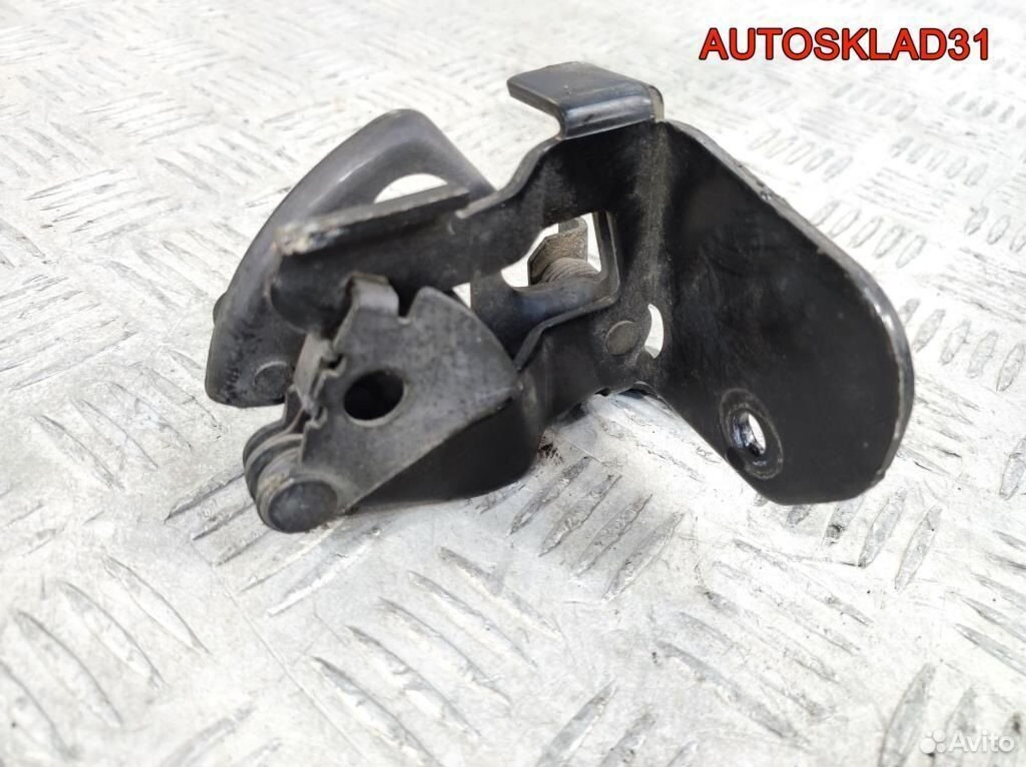 Замок капота Mercedes Benz W203 A2038800264, 1700 рублей, Дубовое