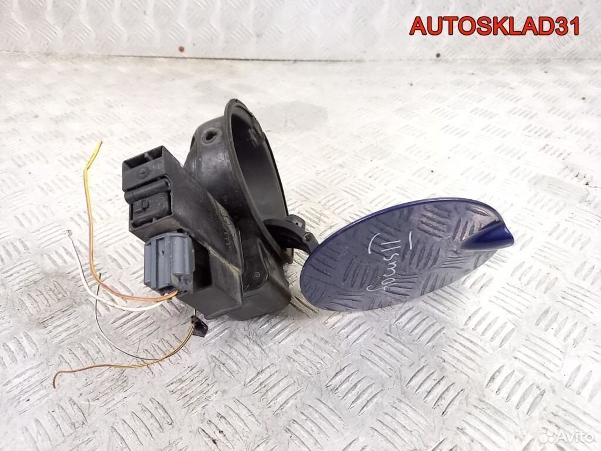 Лючок бензобака в сборе Ford Focus 2 1474908, 3200 рублей, Дубовое