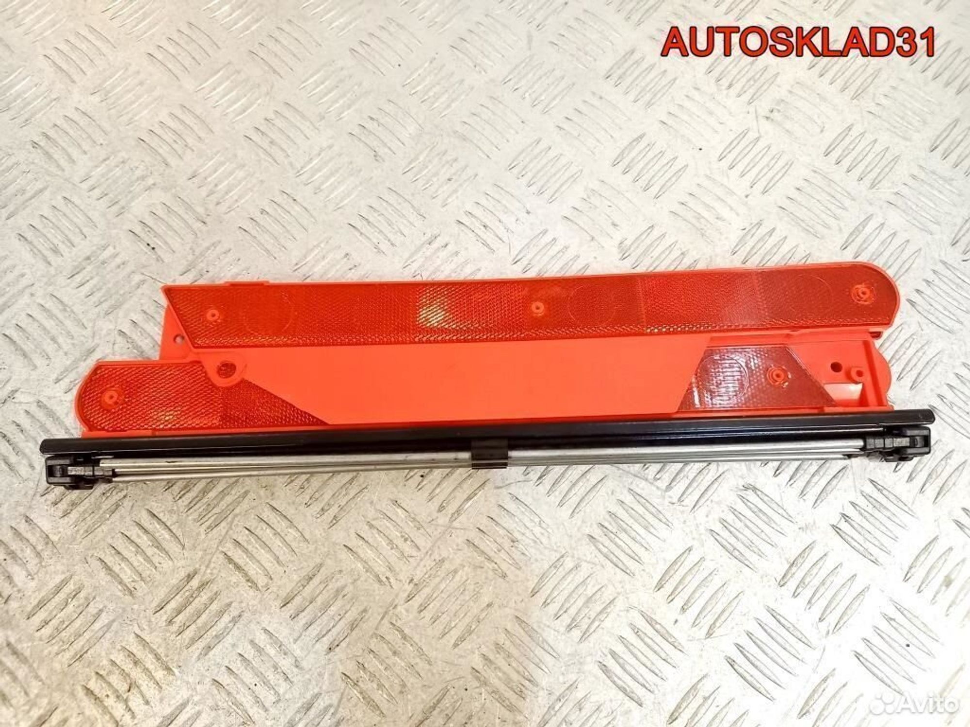 Знак аварийной остановки Mercedes W211 A2118900197, 1300 рублей, Дубовое