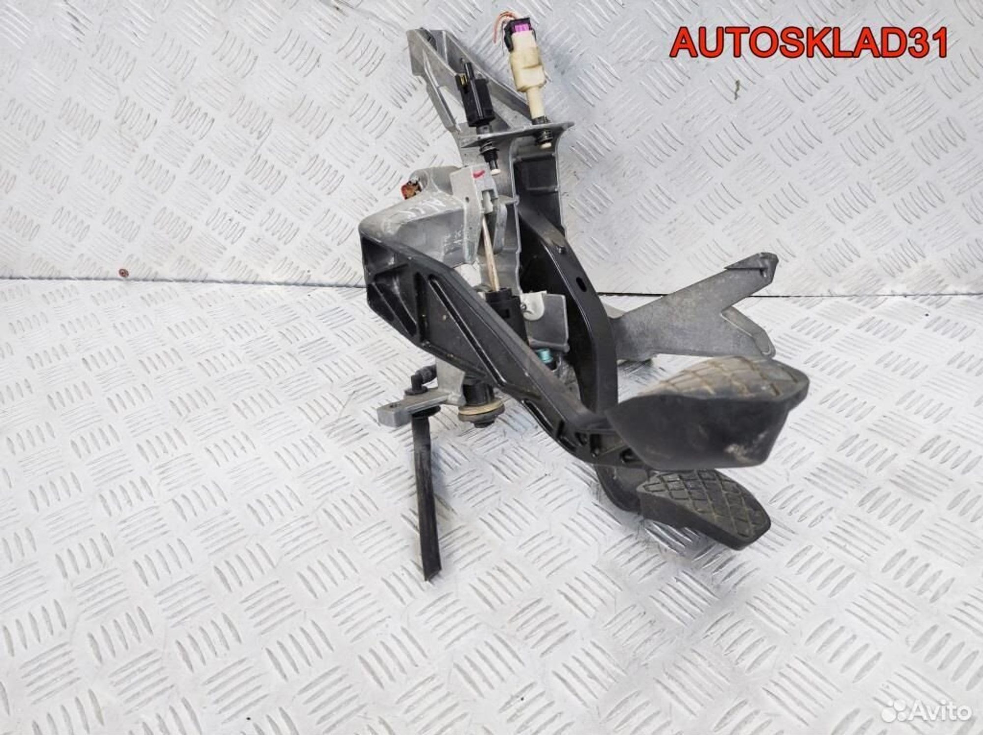 Блок педалей МКПП Audi A6 C5 8D1721316H, 3600 рублей, Дубовое