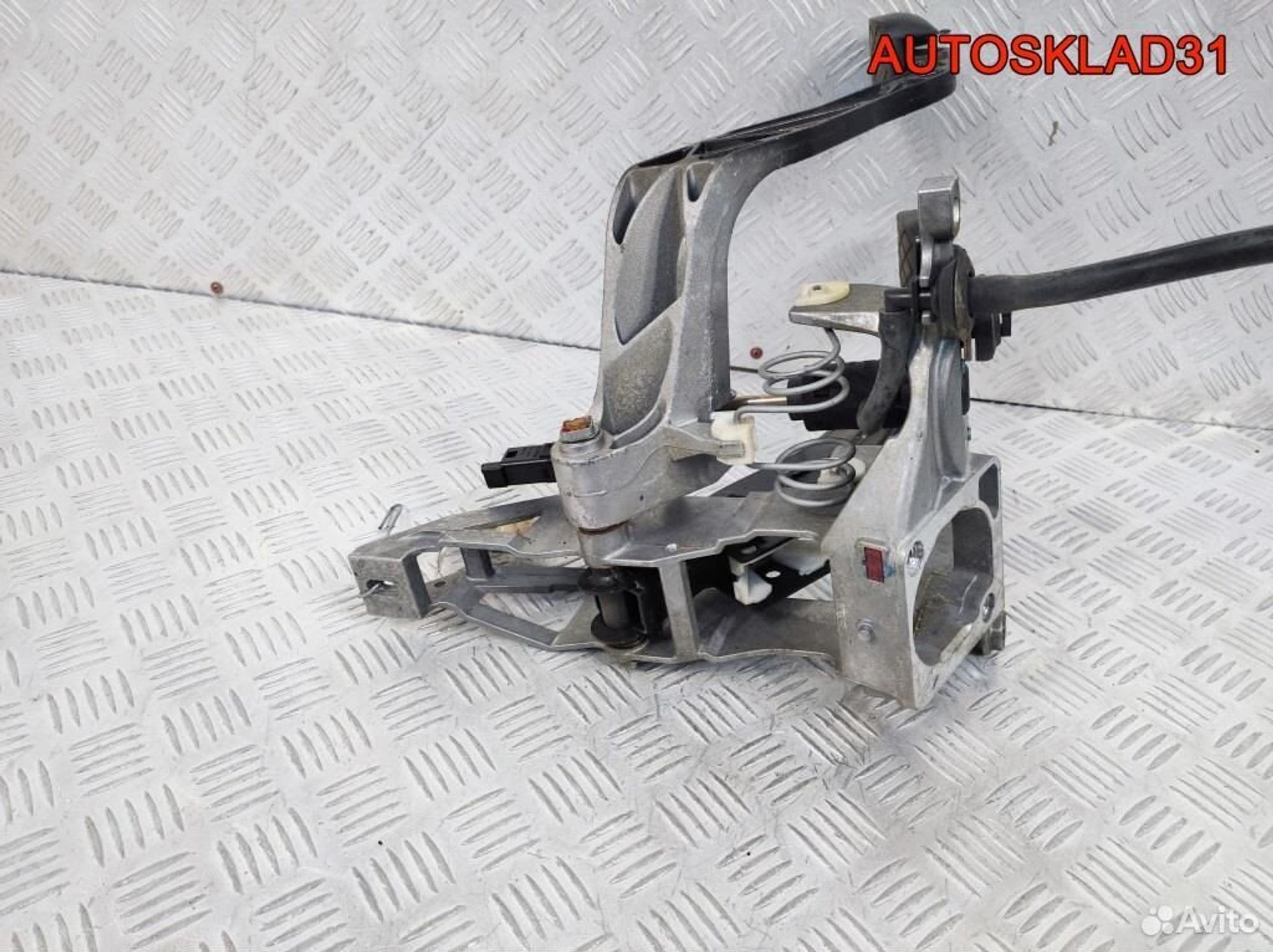 Блок педалей МКПП Audi A6 C5 8D1721316H, 3600 рублей, Дубовое