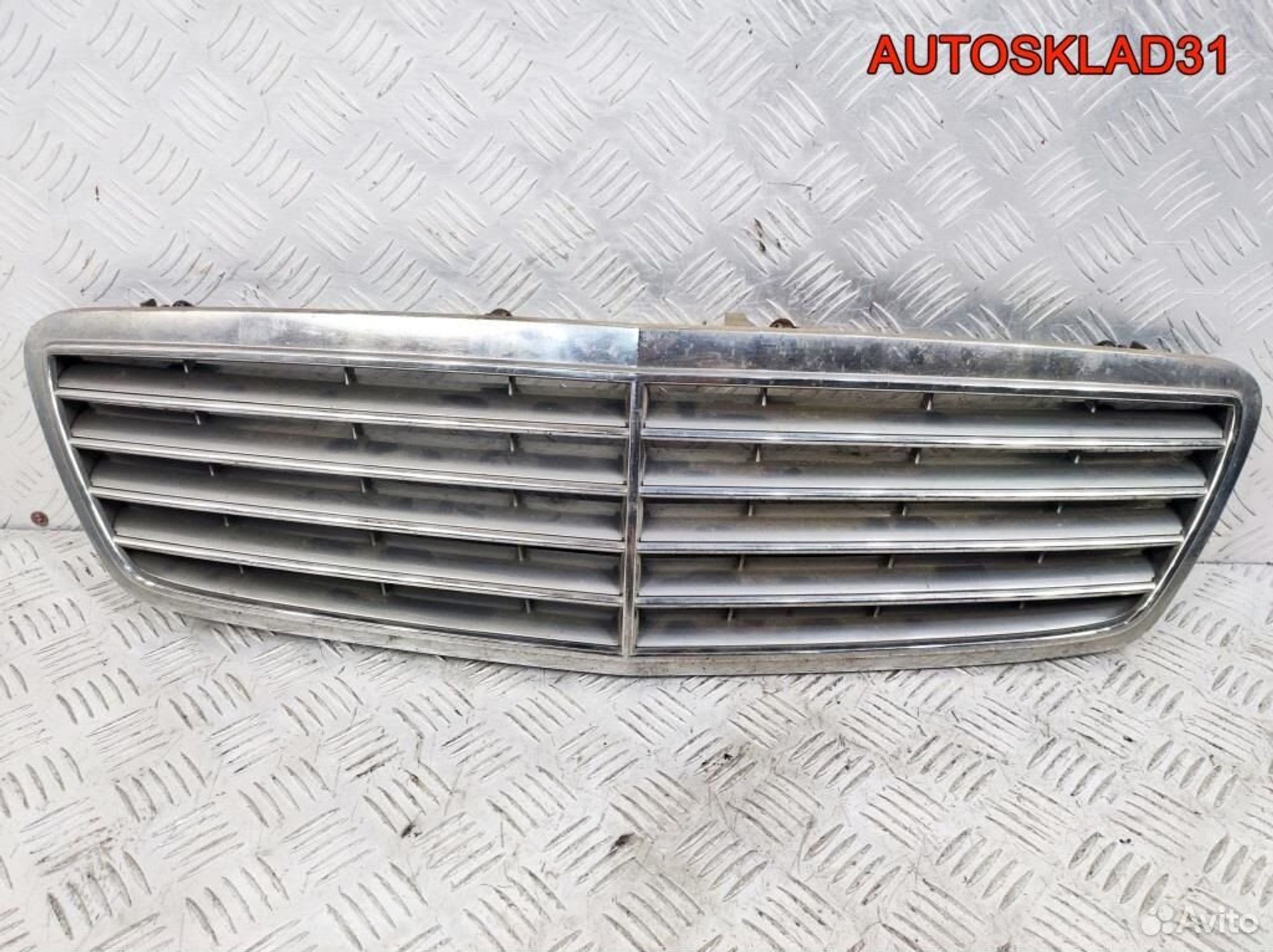 Решетка радиатора Mercedes Benz W203 A2038800183, 4900 рублей, Дубовое