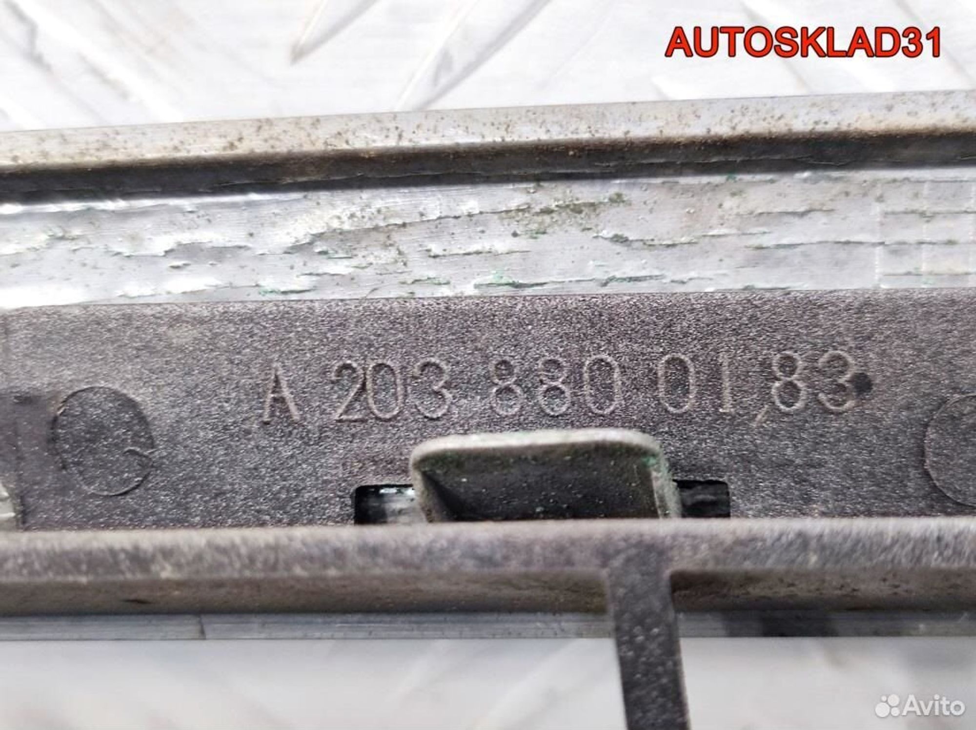 Решетка радиатора Mercedes Benz W203 A2038800183, 4900 рублей, Дубовое