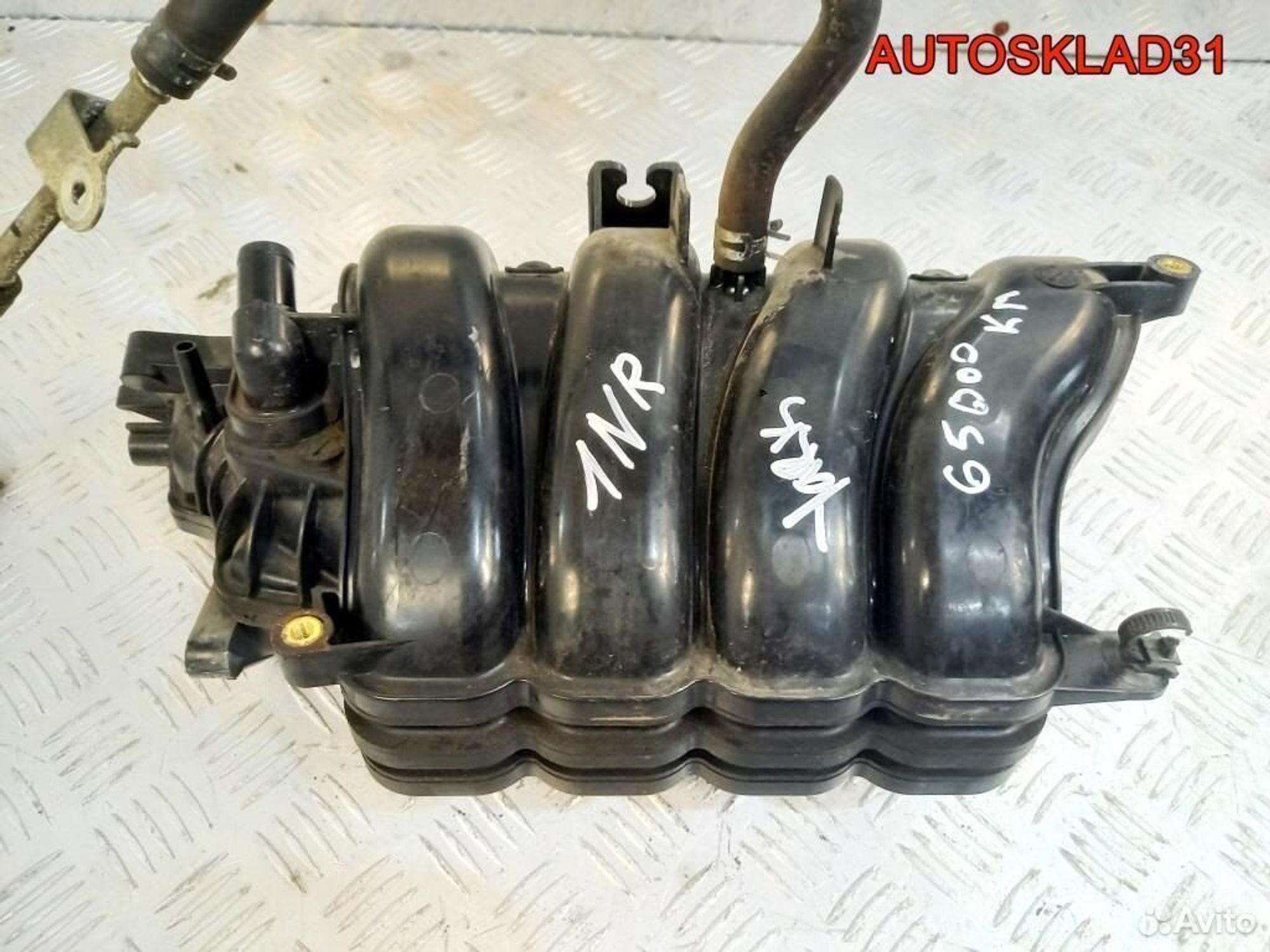 Коллектор впускной Toyota Yaris 1.3 1NR 1712047010, 1700 рублей, Дубовое