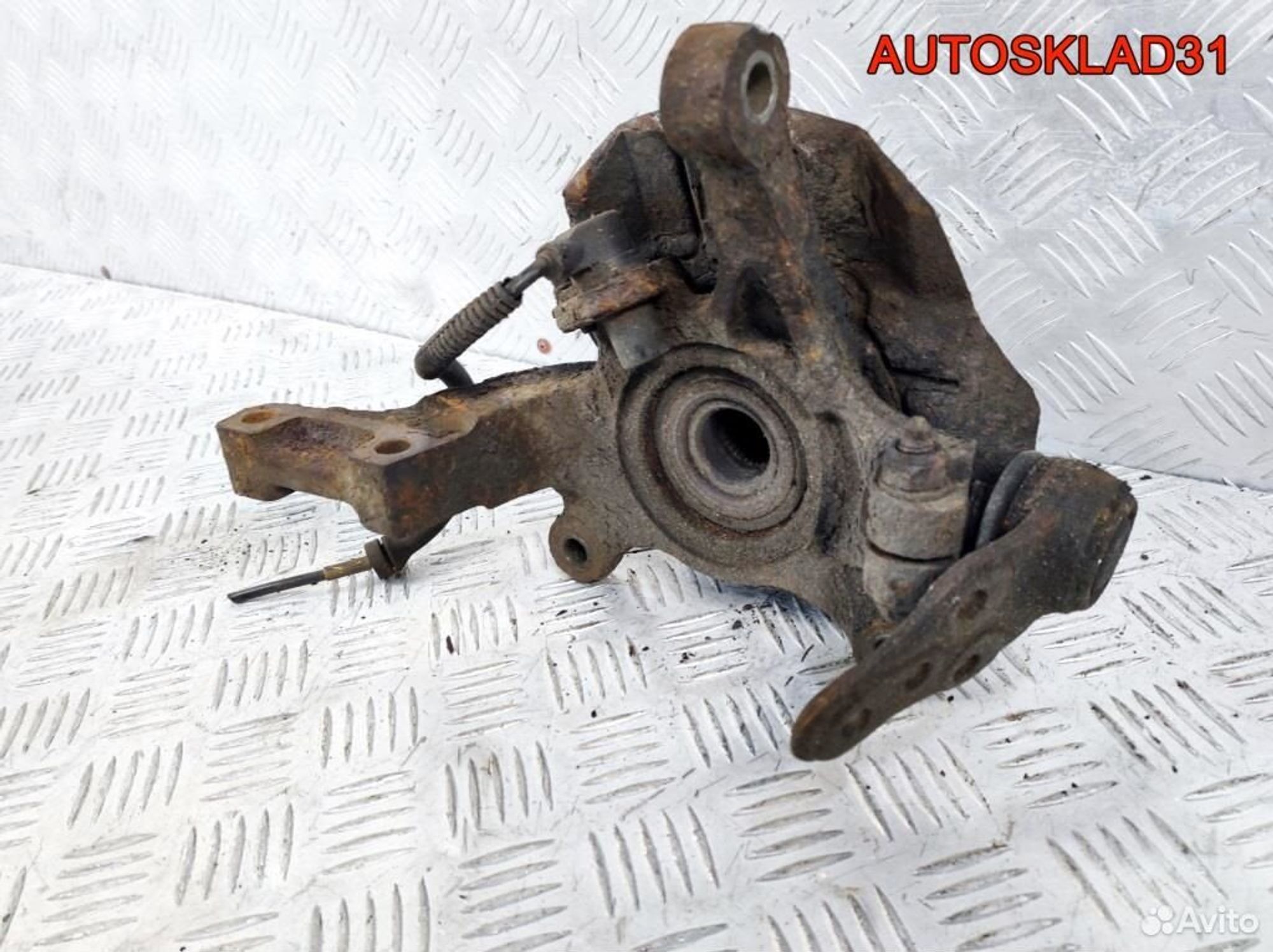 Кулак поворотный передний правый Daewoo Nubira, 2500 рублей, Дубовое