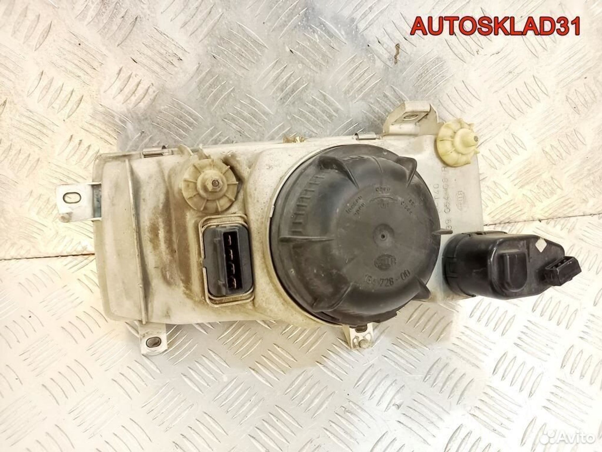 Фара правая Volkswagen Vento 1991-1997 13905400, 4100 рублей, Дубовое