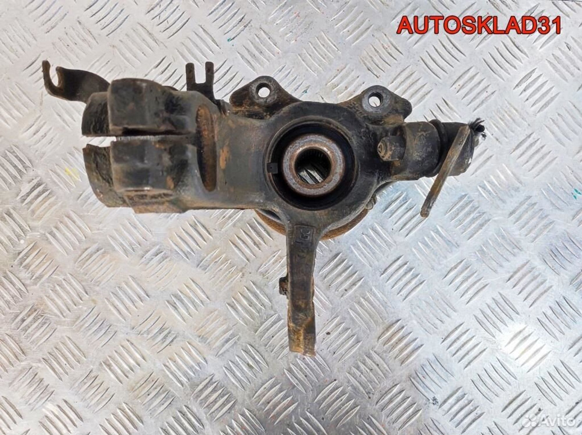 Кулак поворотный передний левый VW Polo HB, 4100 рублей, Дубовое