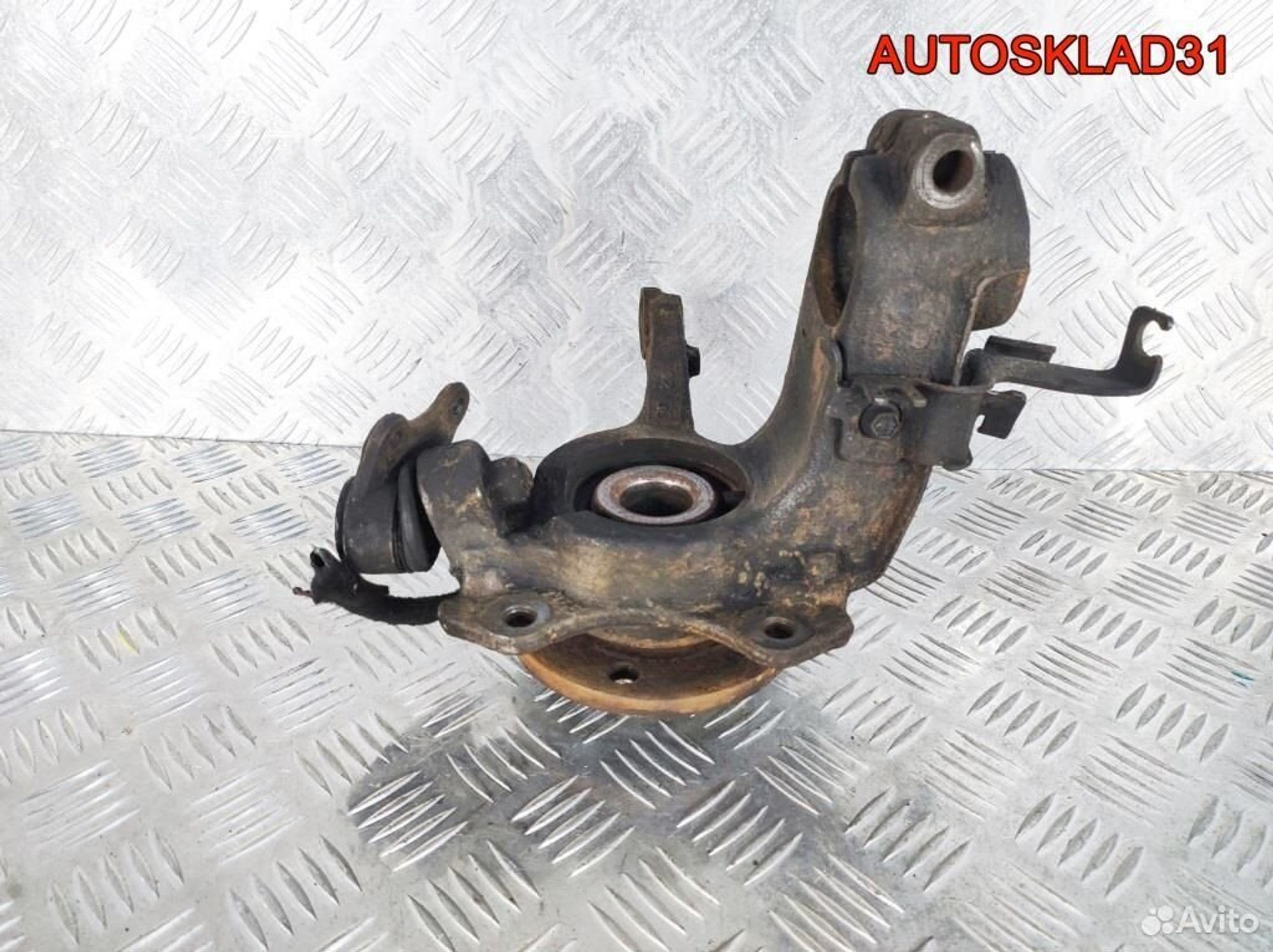 Кулак поворотный передний левый VW Polo HB, 4100 рублей, Дубовое