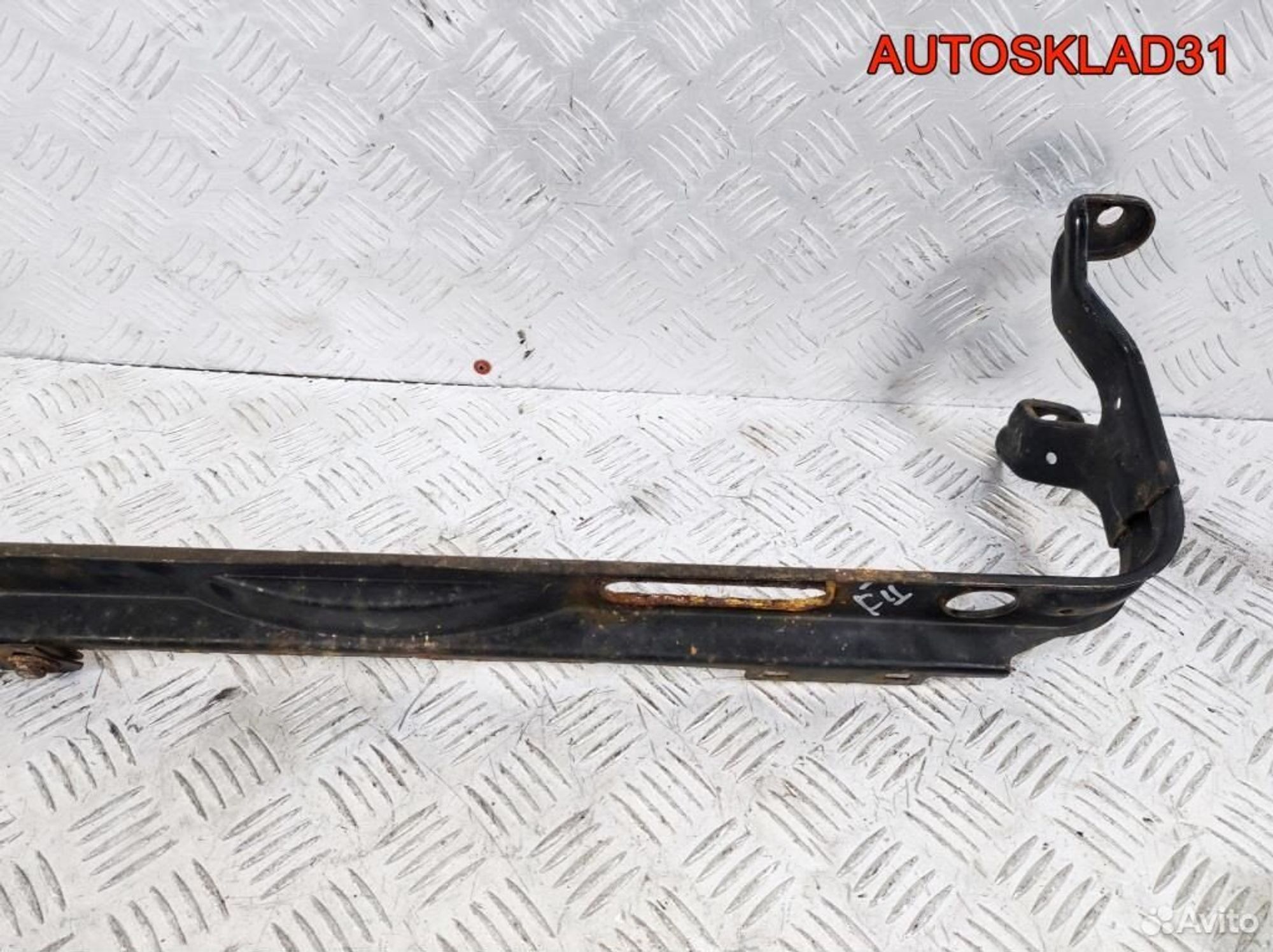 Балка подрадиаторная Ford Focus 2 3M5H8A297JH, 2100 рублей, Дубовое