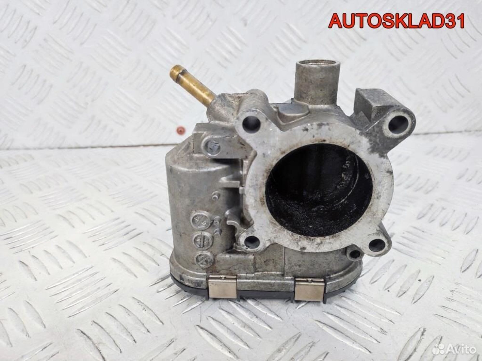 Заслонка дроссельная VW Polo 1,0 AUC 030133062A, 3300 рублей, Дубовое