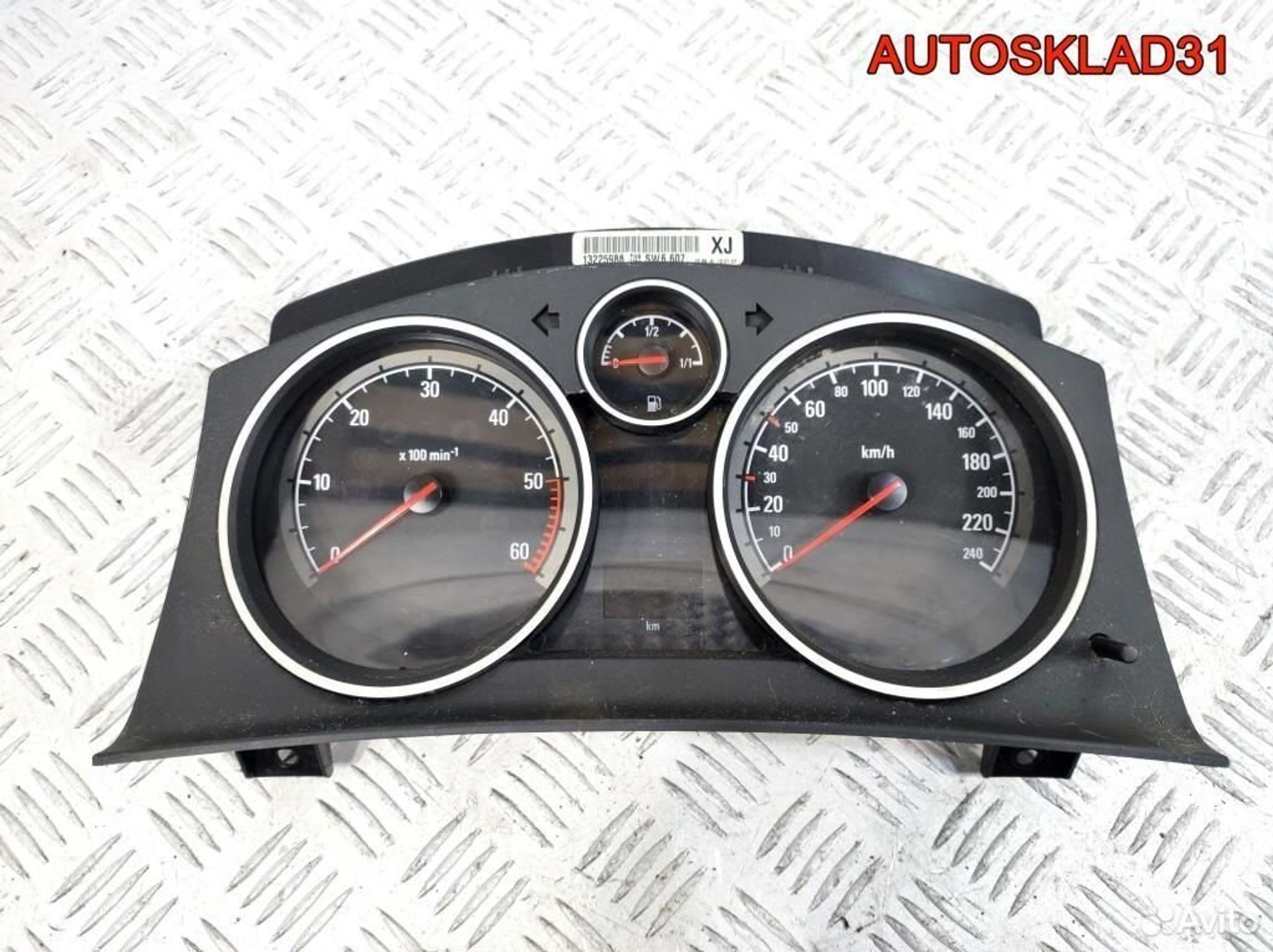 Панель приборов Opel Astra H 13225988 Дизель, 2600 рублей, Дубовое