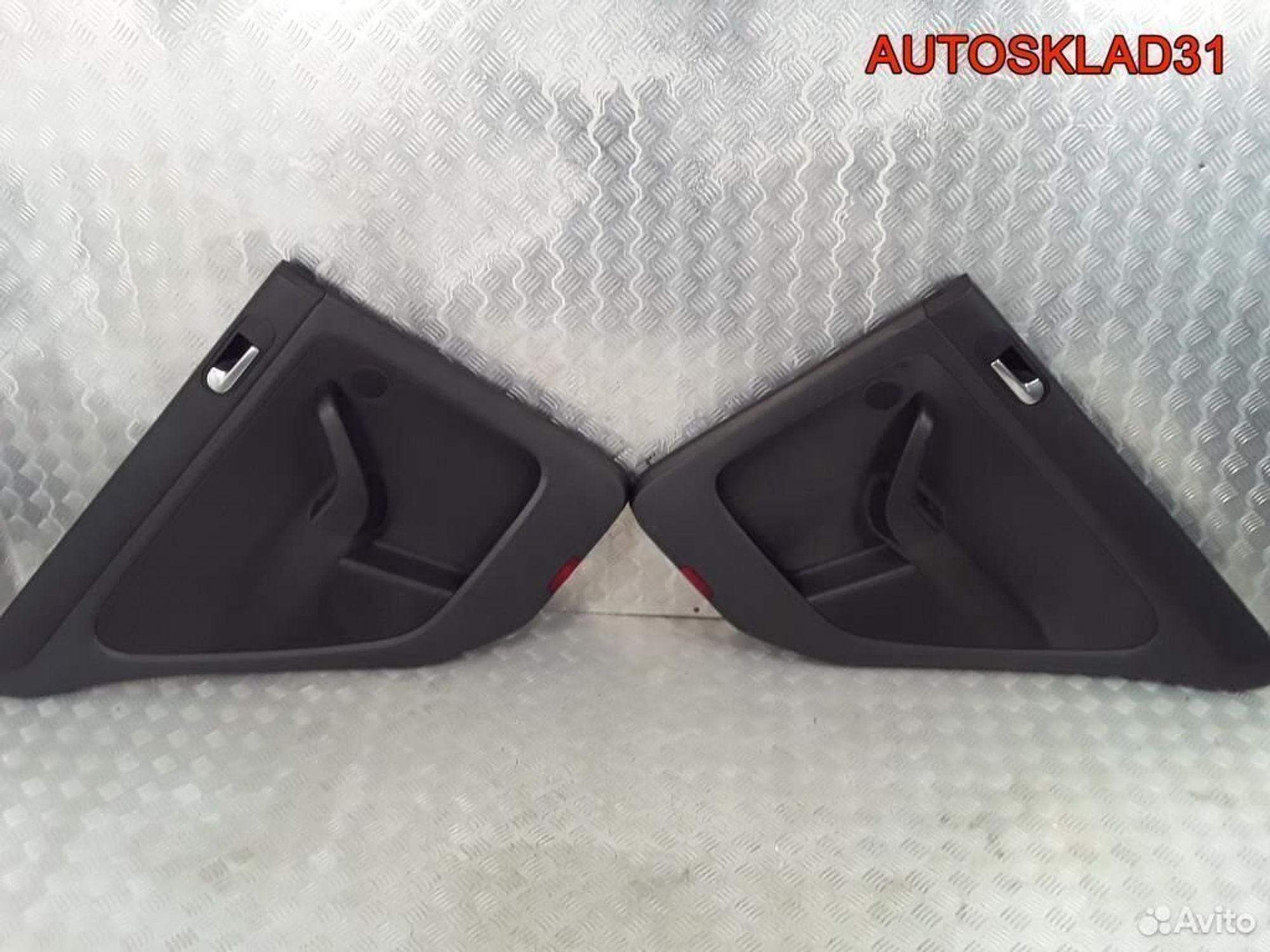 Обшивка двери задней правой VW Golf 5+ 5M0868074A, 2100 рублей, Дубовое