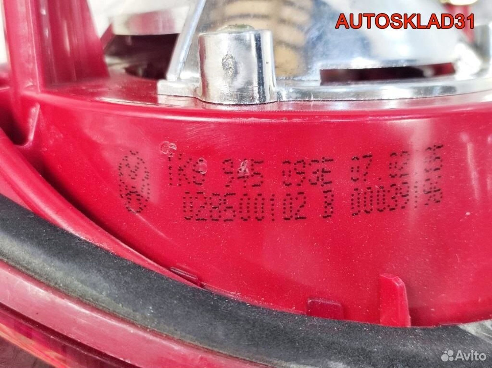 Фонарь задний внутренний левый VW Golf 5 028500102, 2600 рублей, Дубовое