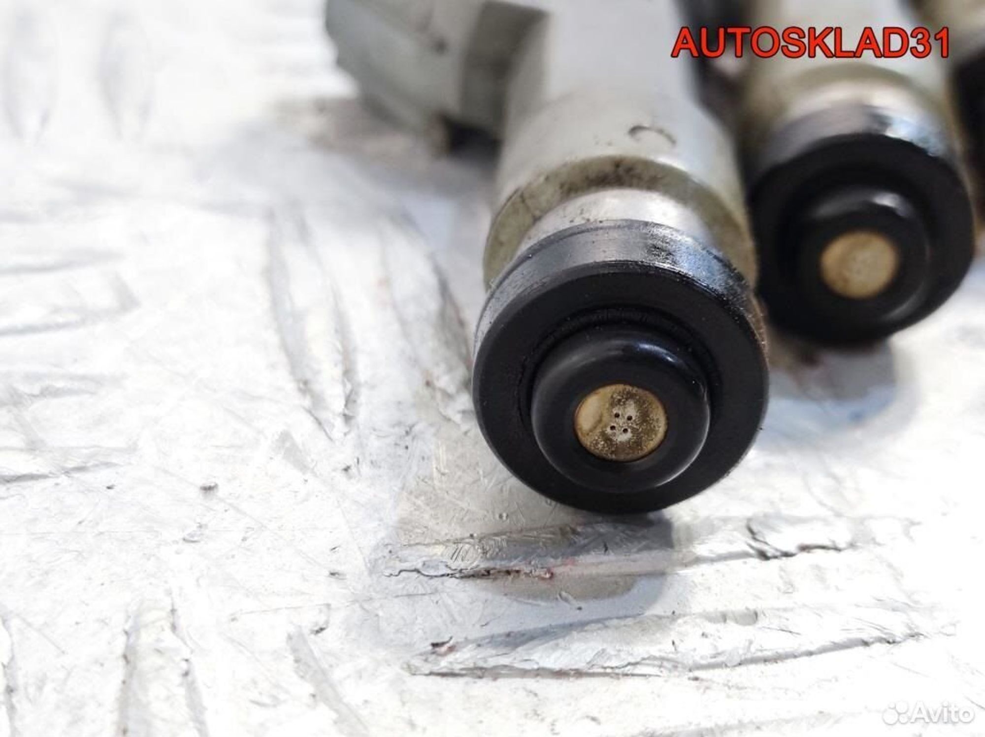 Форсунка топливная Peugeot 107 1KR-FE 2325000010, 1300 рублей, Дубовое