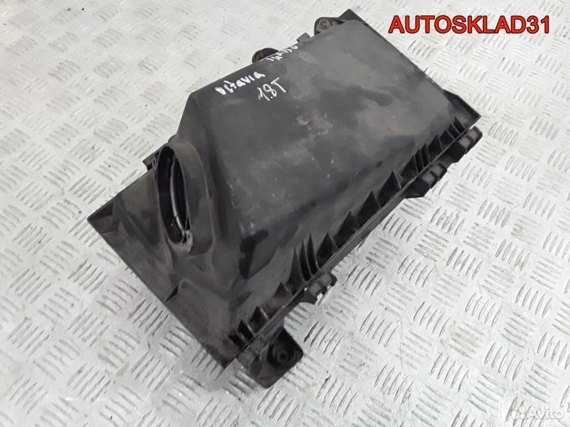 Корпус воздушного фильтра Skoda Octavia A4 бензин, 2900 рублей, Дубовое