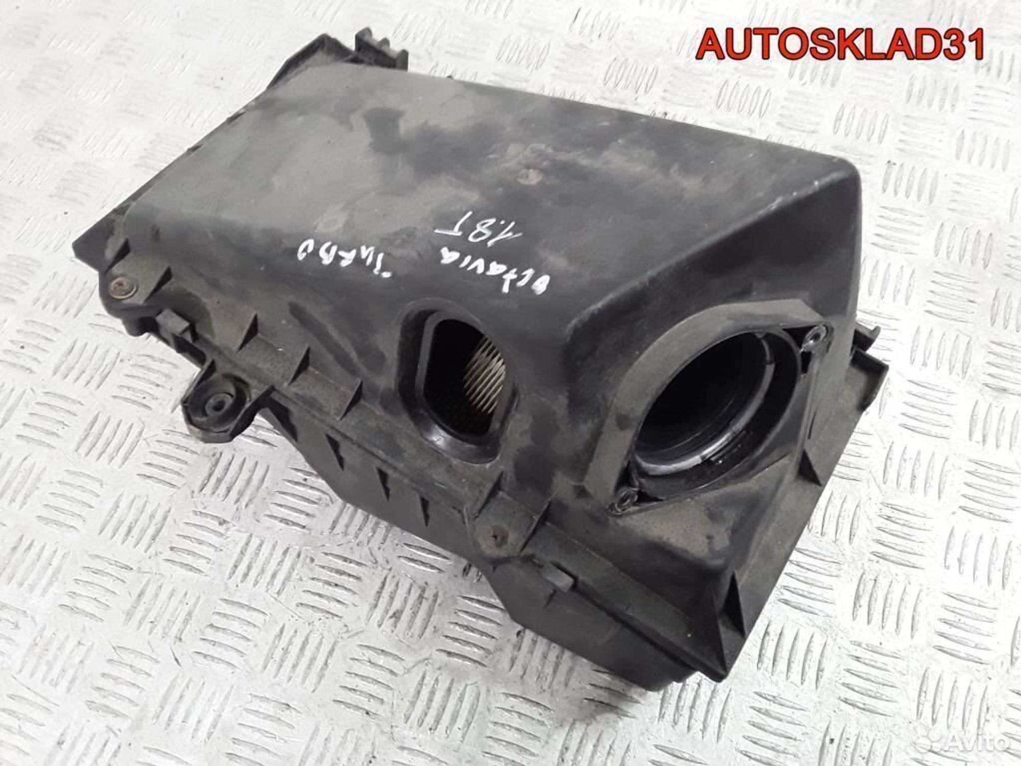 Корпус воздушного фильтра Skoda Octavia A4 бензин, 2900 рублей, Дубовое