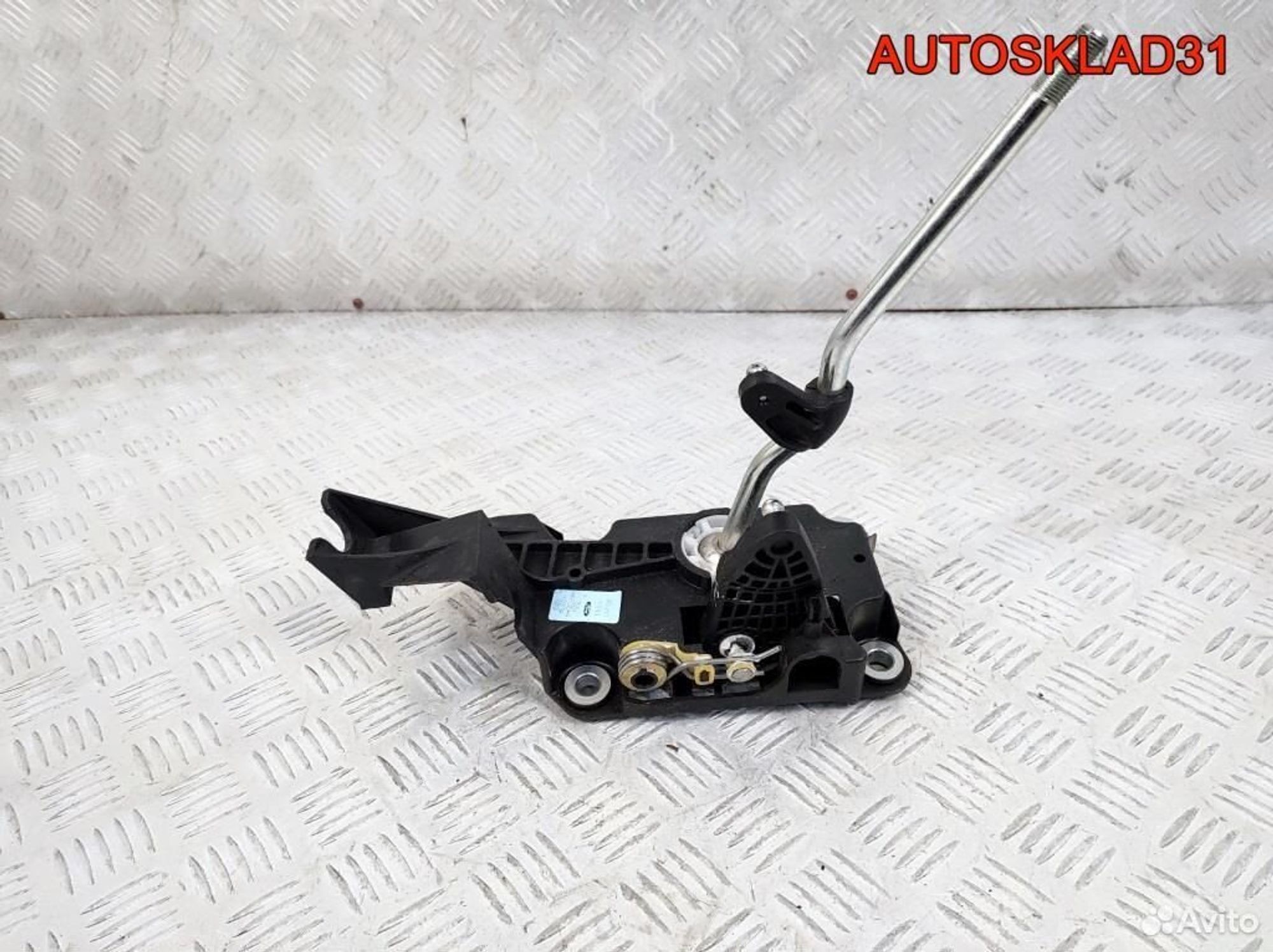 Кулиса МКПП Ford Focus 2 8M5R7C453AKA, 2100 рублей, Дубовое