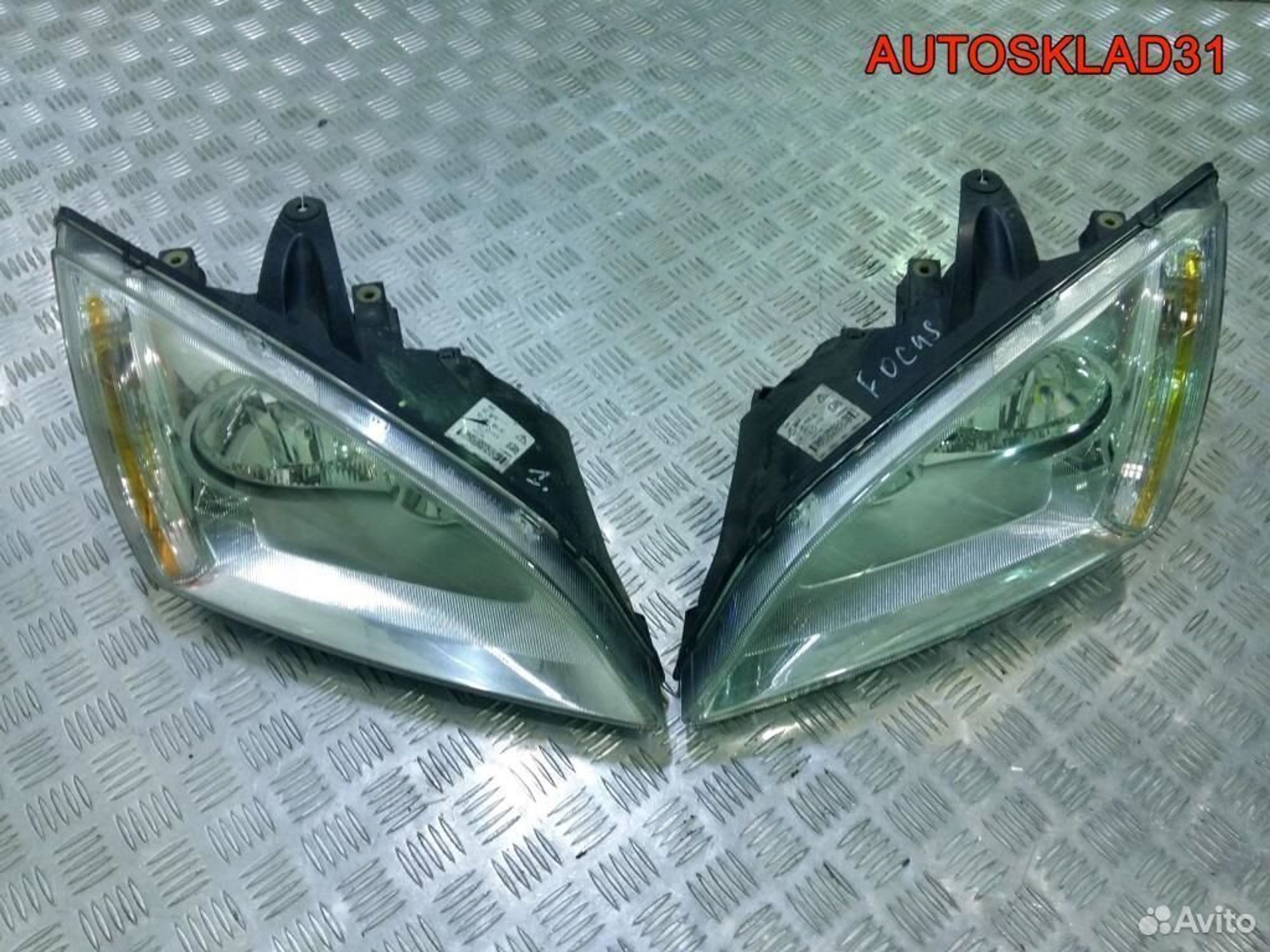 Фара для Форд Фокус 2 1480990 дорестайлинг хром, 5200 рублей, Дубовое