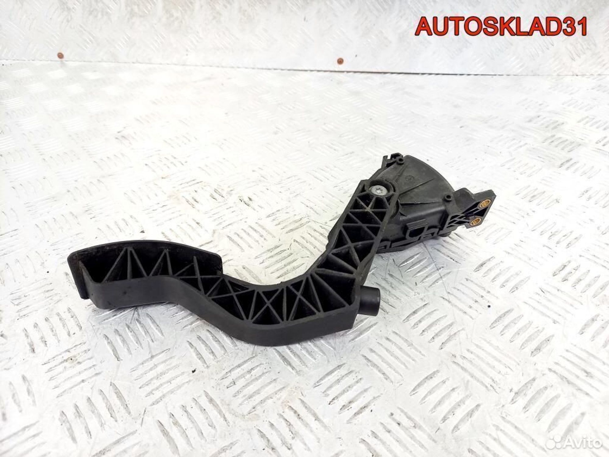 Педаль газа Volkswagen Passat B5 8D1721523A, 1800 рублей, Дубовое