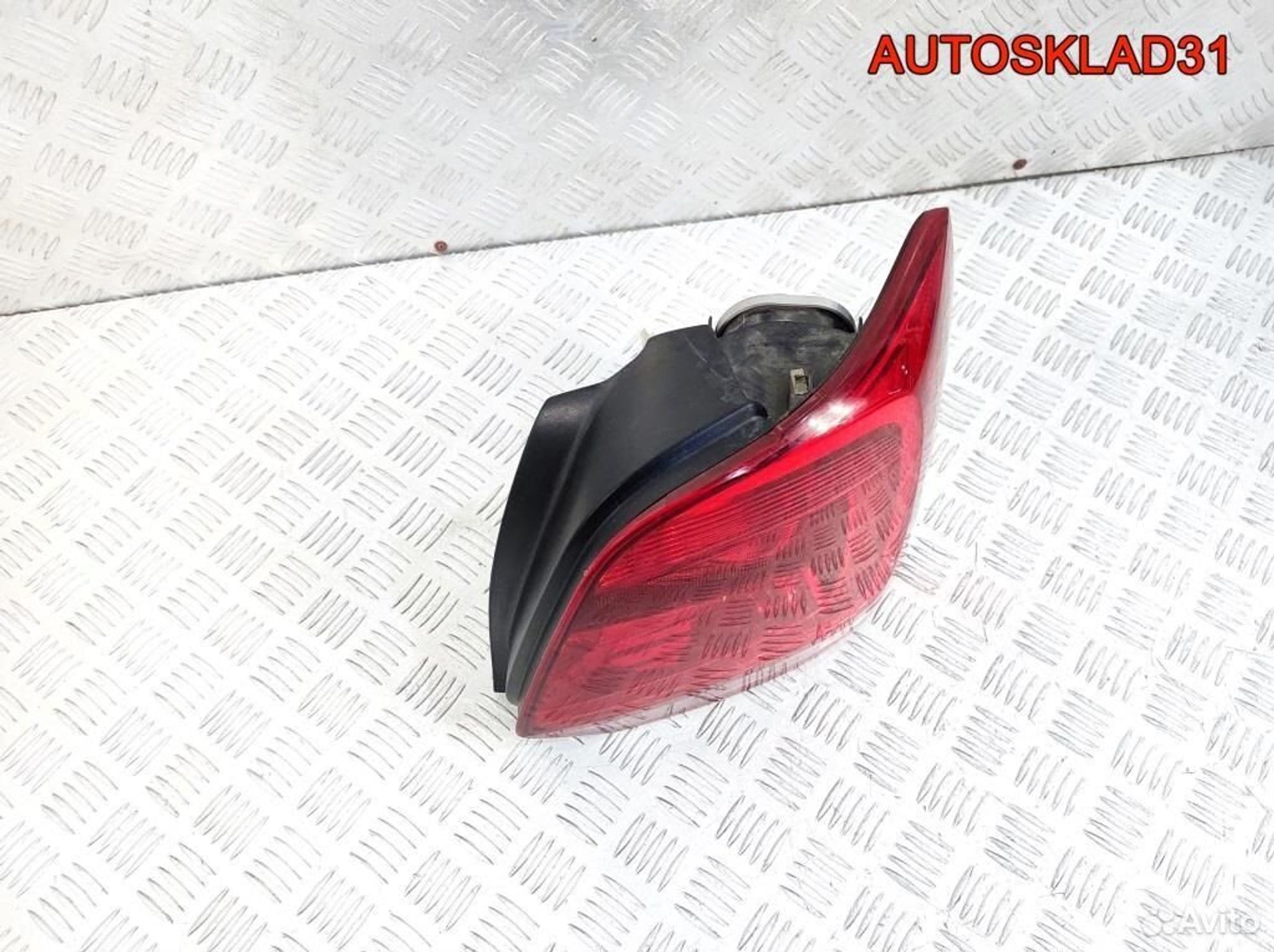 Фонарь задний правый VW Polo HB 6R0945096N Хетчбэк, 3600 рублей, Дубовое