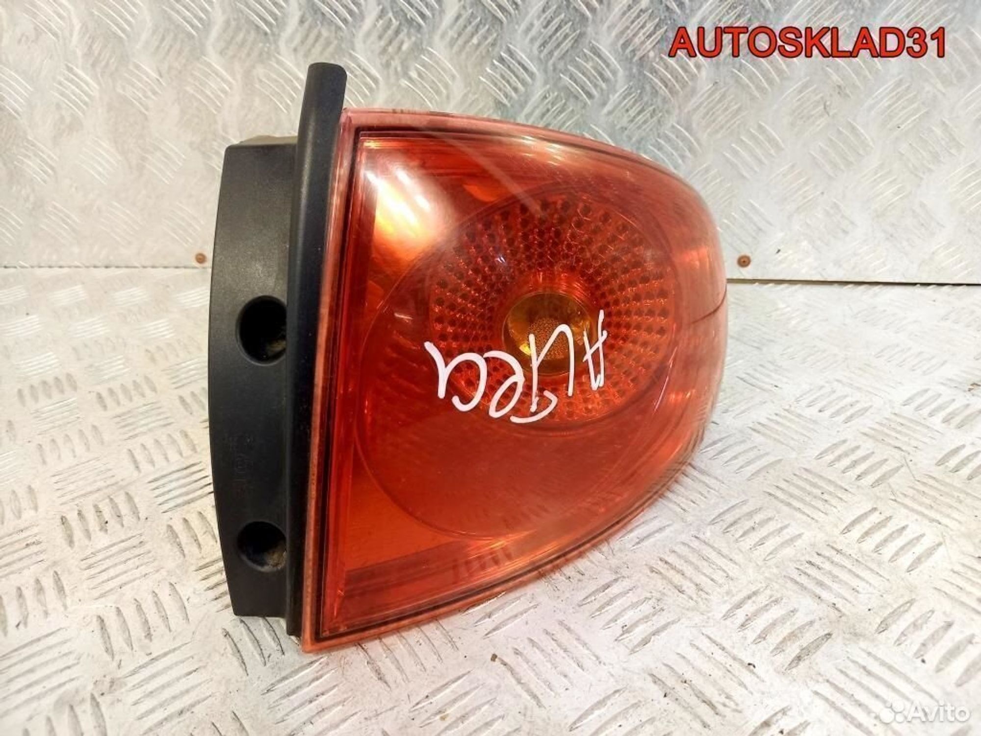 Фонарь задний правый Seat Altea 5P0945112, 2300 рублей, Дубовое