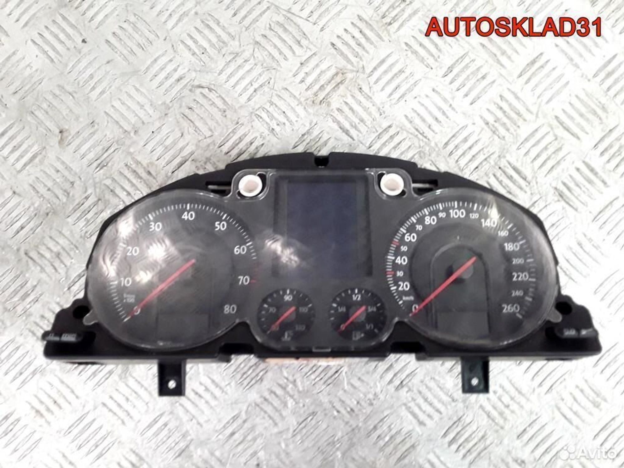 Панель приборов VW Passat B6 3C0920870FX Бензин, 5500 рублей, Дубовое