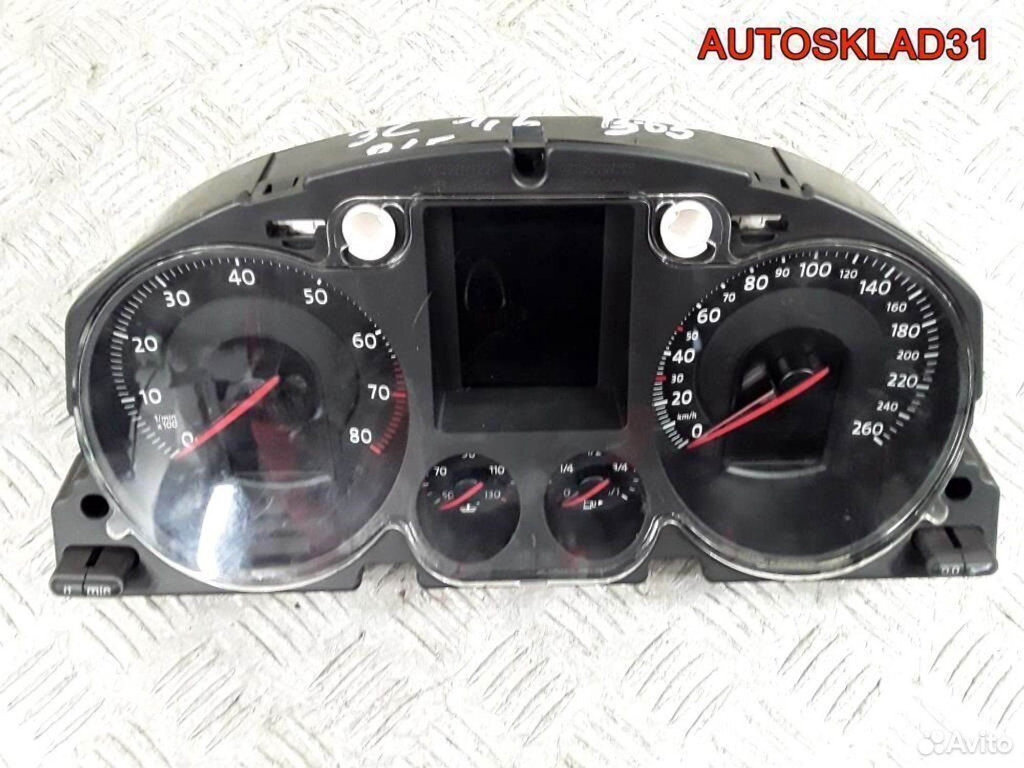 Панель приборов VW Passat B6 3C0920870FX Бензин, 5500 рублей, Дубовое