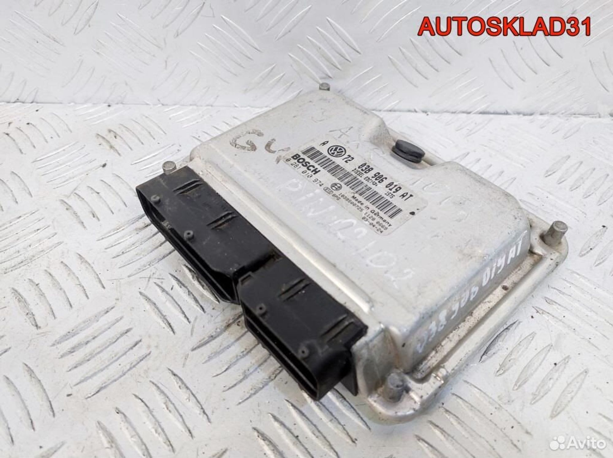 Блок Эбу Volkswagen Golf 4 AXR 038906019AT Дизель, 1200 рублей, Дубовое